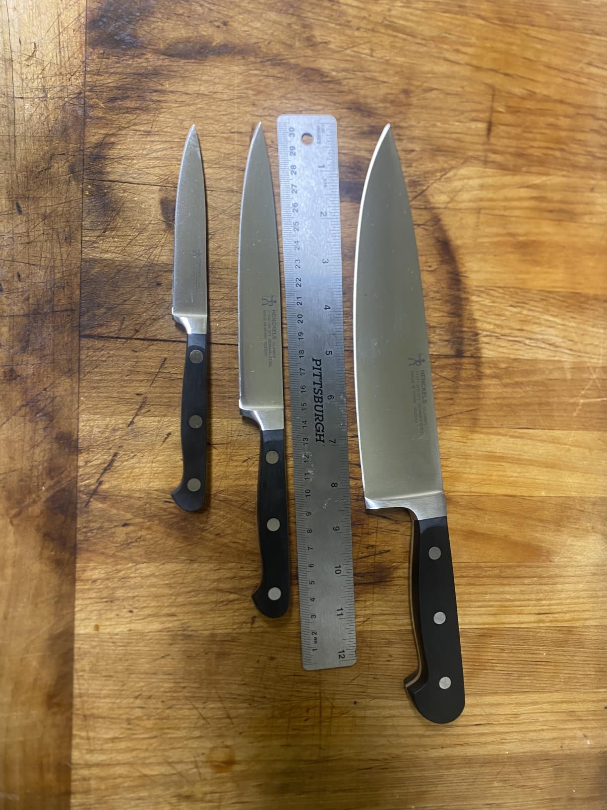 HENCKELS Classic Razor-Sharp 3-Piece Kitchen Knife Set, Chef Knife, Paring Knife, Utility Knife, German Engineered Informed by 100+ Years of Mastery, Stainless Steel customer photo 1