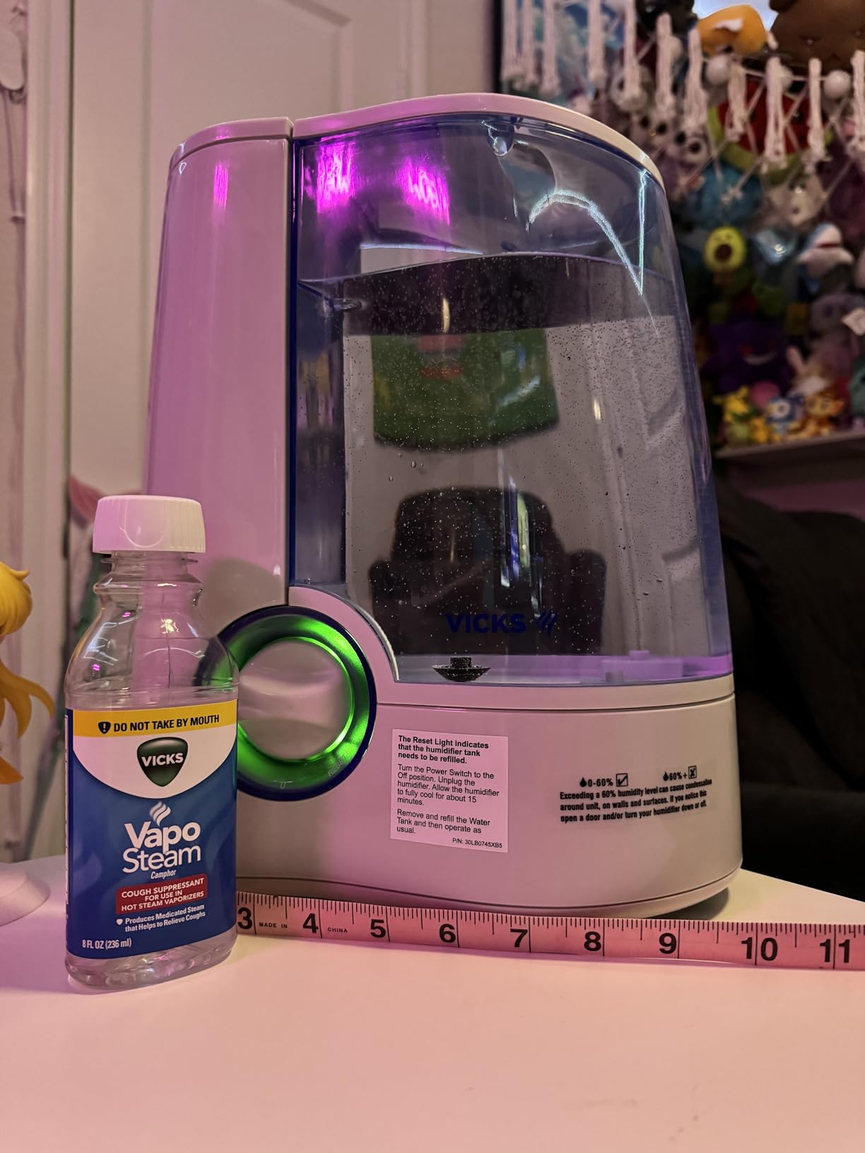 Vicks Warm Mist Humidifier for Small to Medium Rooms, White | Filter-Free Operation with a 1-Gallon Tank, Auto Shut-Off, Night Light, Works with VapoPad & VapoSteam customer photo 1