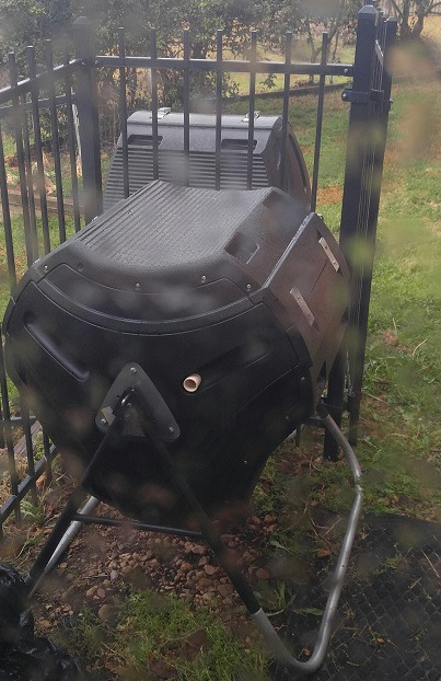 Lifetime 60058 Compost Tumbler, Black, 80-Gallon customer photo 1