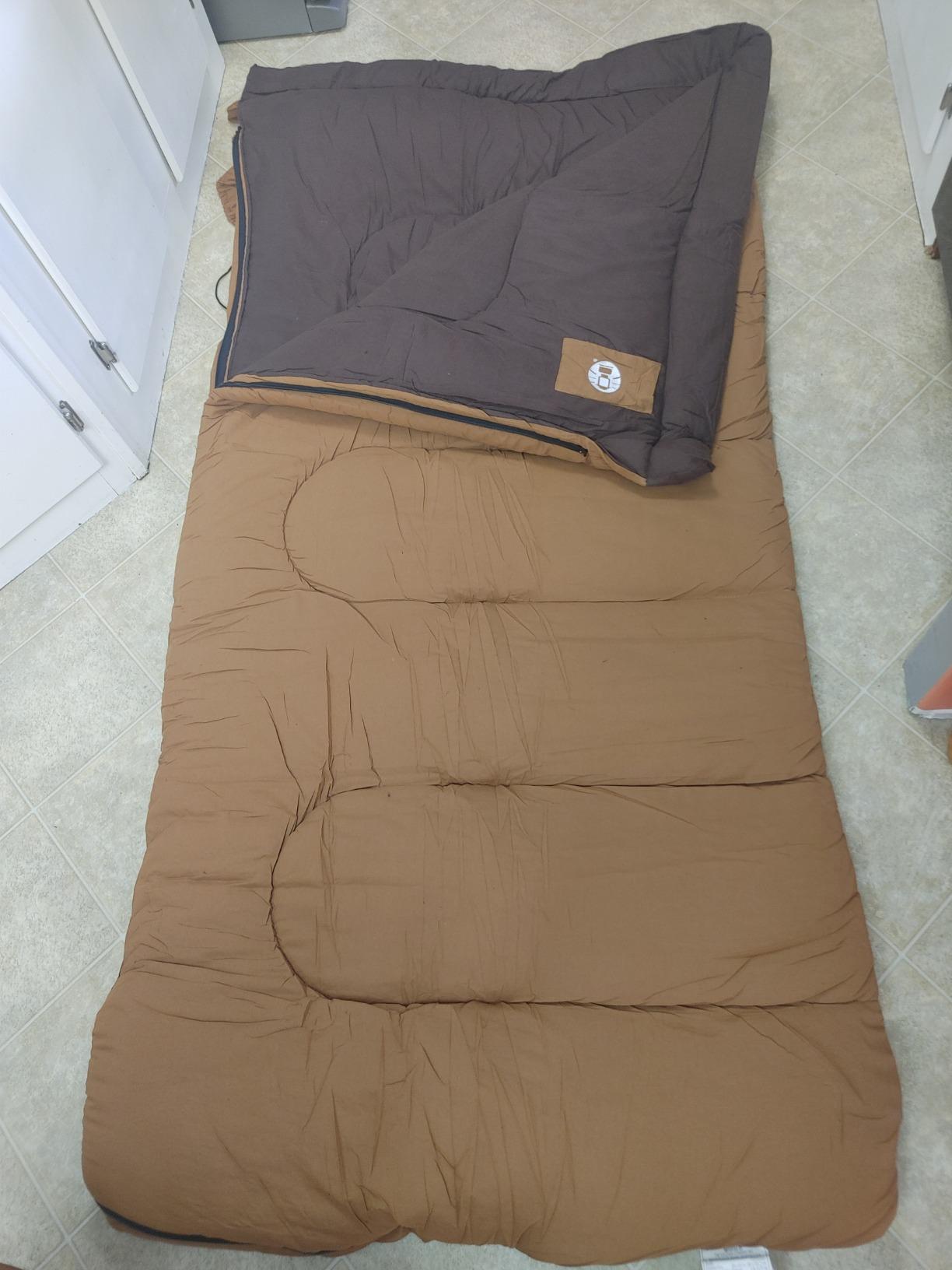 Coleman Dunnock 20 Degree F Big and Tall Sleeping Bag, Cold-Weather Sleeping Bag Fits Adults up to 6ft 4in, Machine Washable, Flannel Liner customer photo 1
