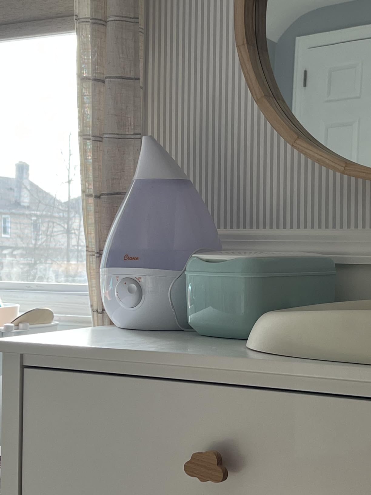 Crane Ultrasonic Cool Mist Humidifier for Bedroom, Baby Nursery, Kids Room, Plants, or Office, Large 1 Gallon Tank, Filter Optional, White customer photo 1