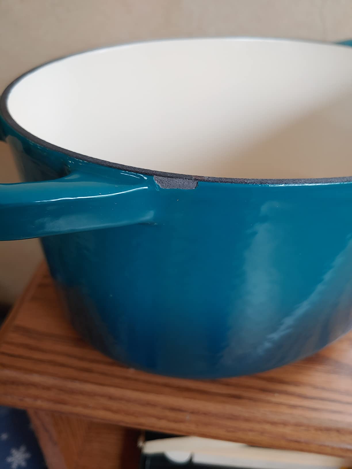 Crock-Pot Artisan 7-Quart Oval Enameled Cast Iron Dutch Oven - Teal Ombre, Durable Cookware for Slow Cooking, Roasting, Baking with Lid customer photo 1