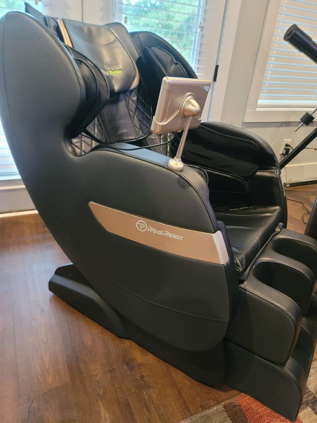 Real Relax 2026 Upgraded 2D SL-Track Massage Chair, Recliner Full Body Zero Gravity with 8 Auto Modes and Upgraded LCD Screen, Added Voice Broadcast, Headrest Cushion, Child Lock and Pause Button, Black customer photo 2