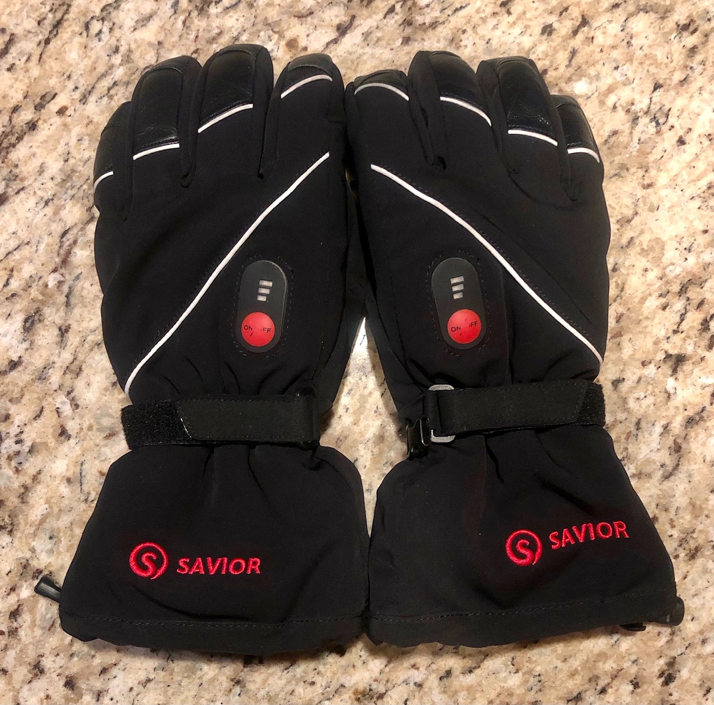 Heated Gloves for Men Women, Rechargeable Electric Heated Leather Skiing and Snowboarding Gloves customer photo 2