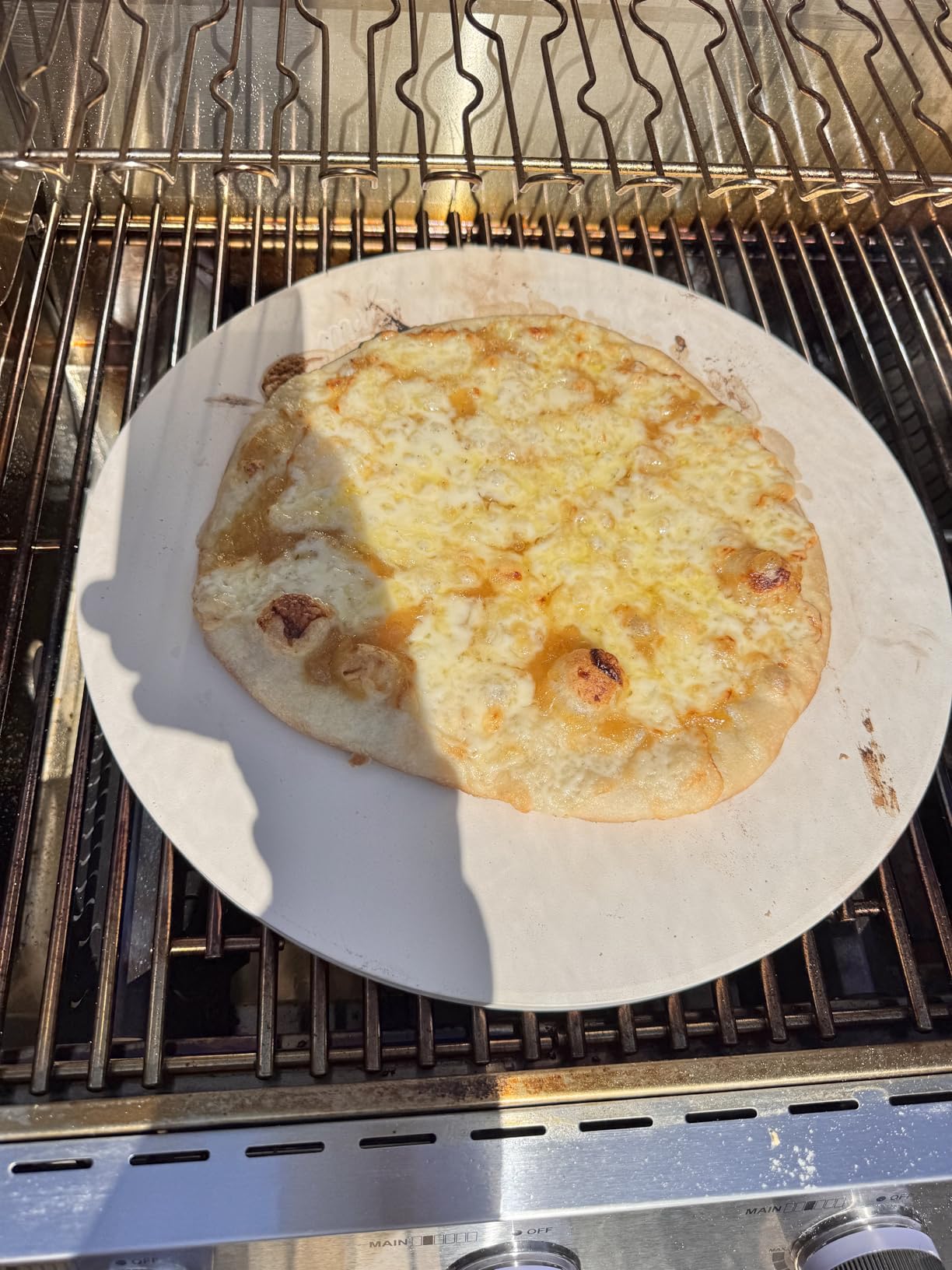 HANS GRILL PIZZA STONE | Rectangular Pizza Stone For Oven Baking & BBQ Grilling With Free Wooden Peel | Extra Large 15 x 12
