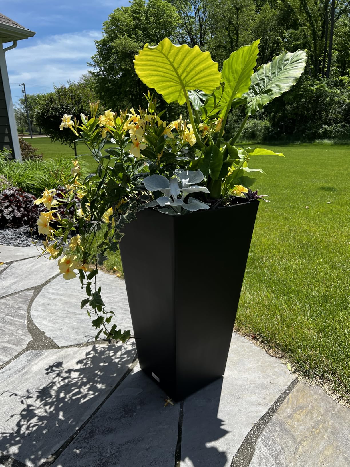 Veradek V-Resin Indoor/Outdoor Taper Planter, Set of 2 (30 inch, Black) customer photo 2