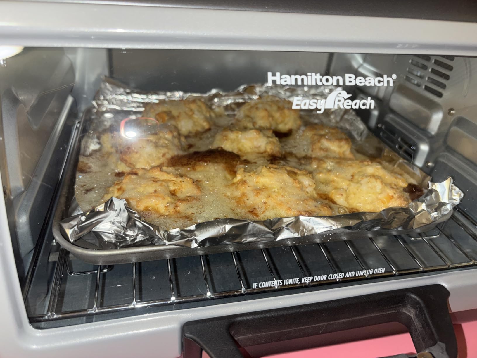Hamilton Beach 6 Slice Convection Toaster Oven With Easy Reach Roll-Top Door, Bake, Broil & Toast Functions, Auto Shutoff, Silver (31123DA) customer photo 2