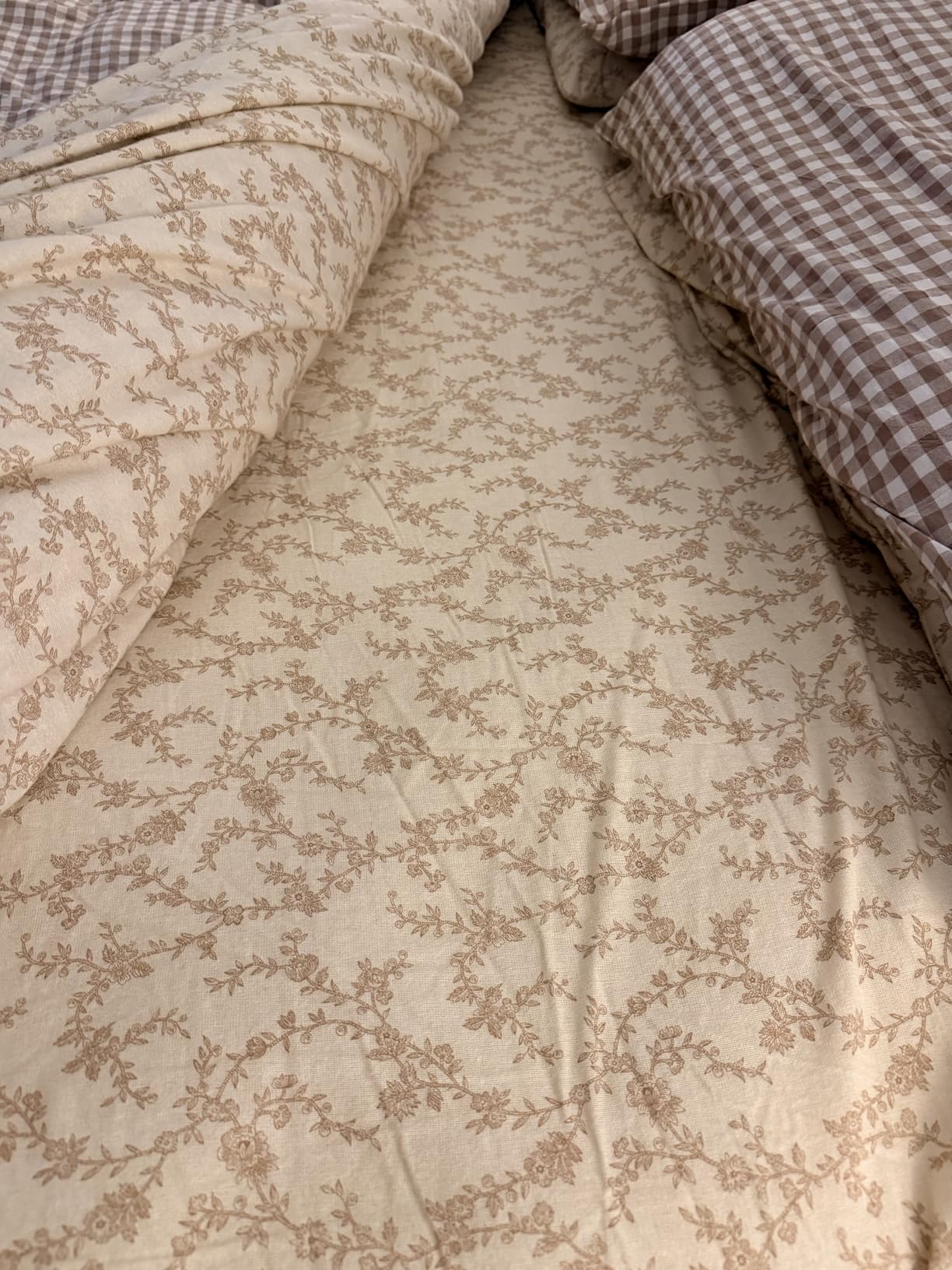 Laura Ashley Flannel Sheets Queen Size, Anti-Pilling & Wrinkle Resistant Cotton, Touchably Soft for All-Season Comfort - Bed Sheets with Matching Pillowcases & Fitted Sheet (Mulholland Plaid Blue) customer photo 2