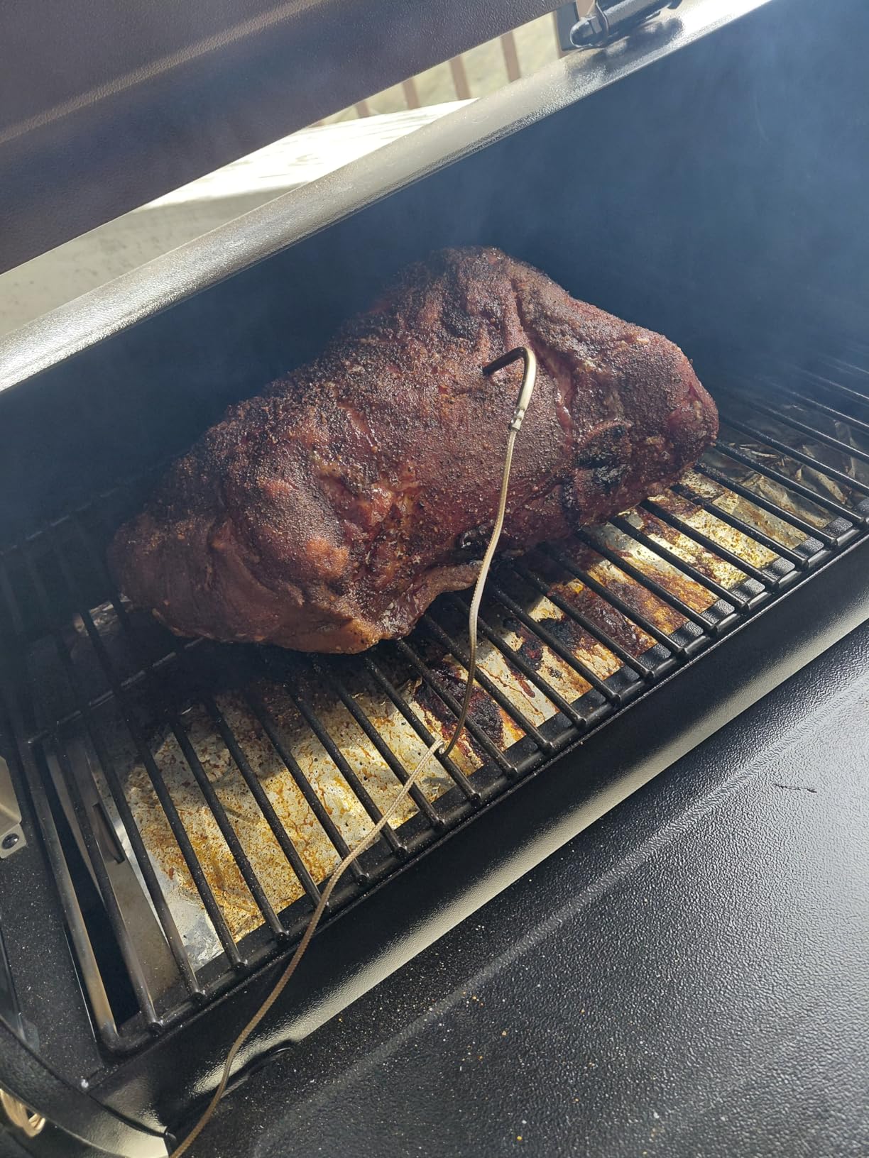 Z GRILLS ZPG-450A Wood Pellet Grill and Smoker with PID V3.0 Controller, 459 Sq in Cook Area, Meat Probe, Foldable Shelf, 8 in 1 BBQ Grill Outdoor Auto Temperature Control, Black customer photo 1