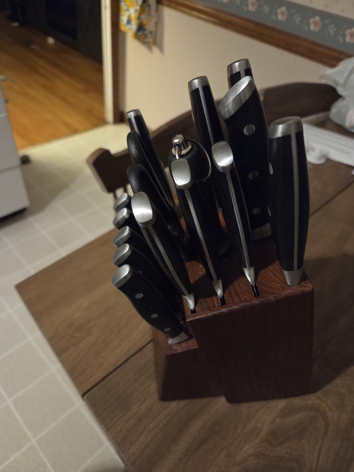 Emojoy Knife Set, 18-Piece Kitchen Knife Set with Block Wooden, Manual Sharpening for Chef Knife Set, German Stainless Steel customer photo 1