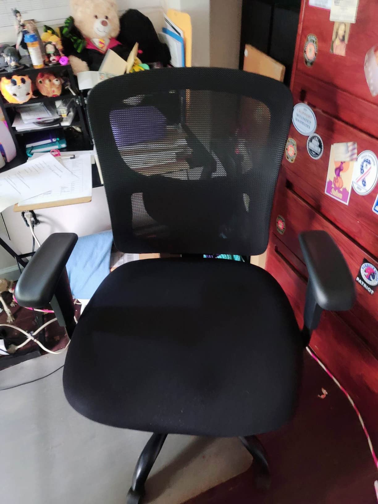 Big and Tall Office Chair 400lbs Wide Seat Desk Chair Computer Chair with Lumbar Support Adjustable Arms Task Rolling Swivel Mesh Executive High Back Ergonomic Chair for Adults Women, Black customer photo 1