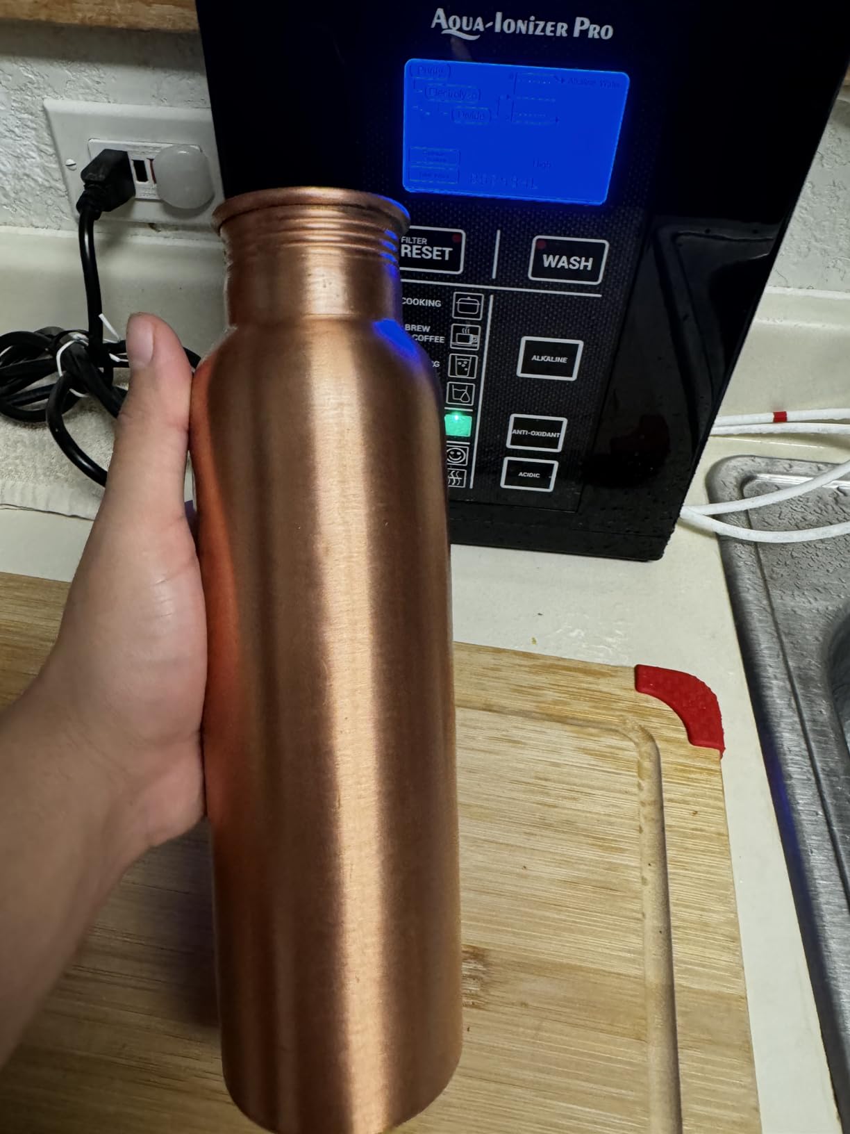 Aqua Ionizer Deluxe 9.5 Anti-Oxidant Boost Water Ionizer |Produces pH 3.0-11.5 Alkaline Water Filtration System| Up to -880mV ORP | 4000 Liters Per Filter | 7 Water Settings customer photo 1