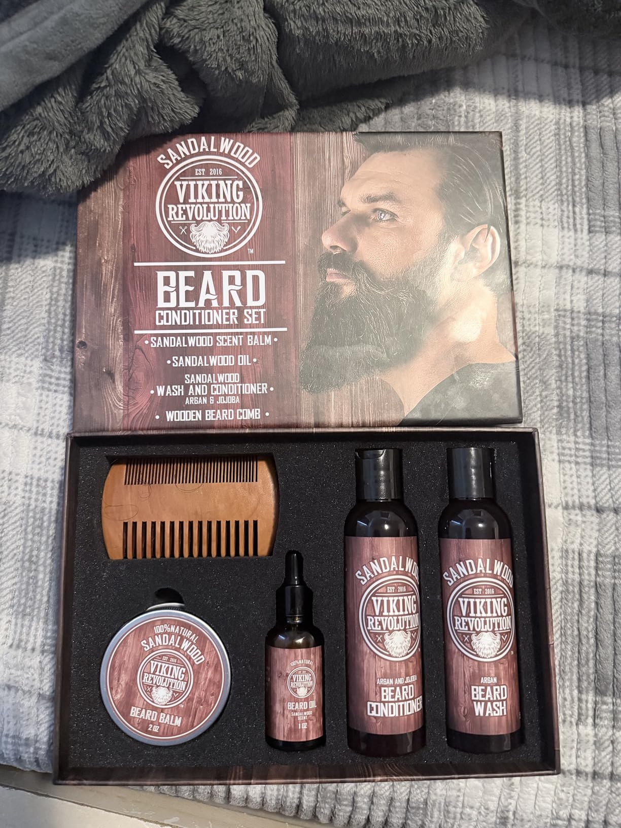 Viking Revolution Ultimate Conditioner for Men's Beard Grooming - Softens, Smoothes and Soothes Beard Itch - Contains Wash, Conditioner, Oil, Balm and Comb - Sandalwood Scent customer photo 1