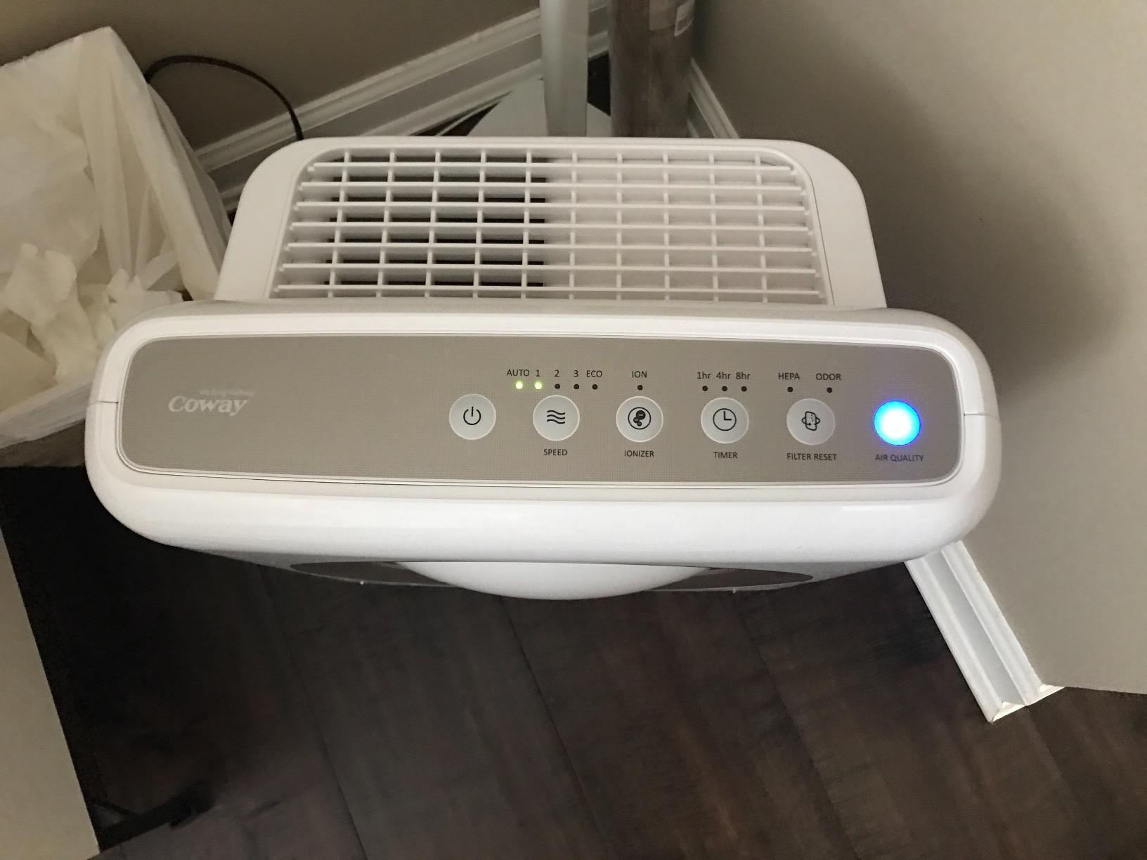 COWAY Air Purifier for Home Up to 1,575ft², App-Enabled Smart Technology, Compatible with Amazon Alexa, HEPA Filter for Smoke, Allergies, Odor, Auto Mode, Airmega AP-1512HHS Black customer photo 1