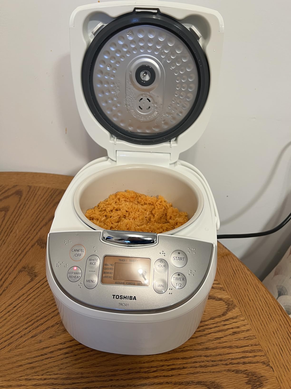 Toshiba Rice Cooker 6 Cup Uncooked - Japanese Rice Cooker with Fuzzy Logic Technology, 7 Cooking Functions, Digital Display customer photo 2