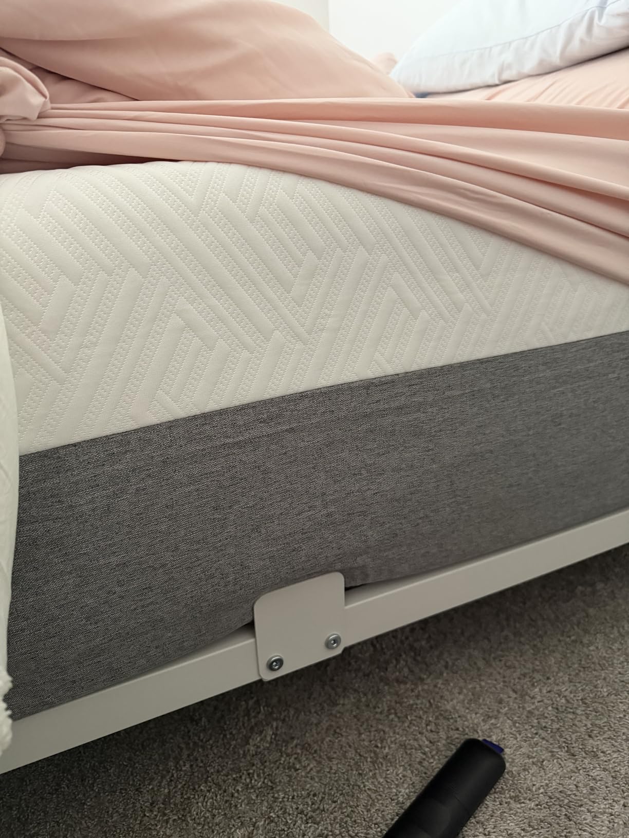 Novilla Queen Size Mattress, 12 inch Gel Memory Foam Mattress for a Cool Night Sleep & Pressure Relief, Medium Firm Feel with Motion Isolating, Bliss customer photo 2