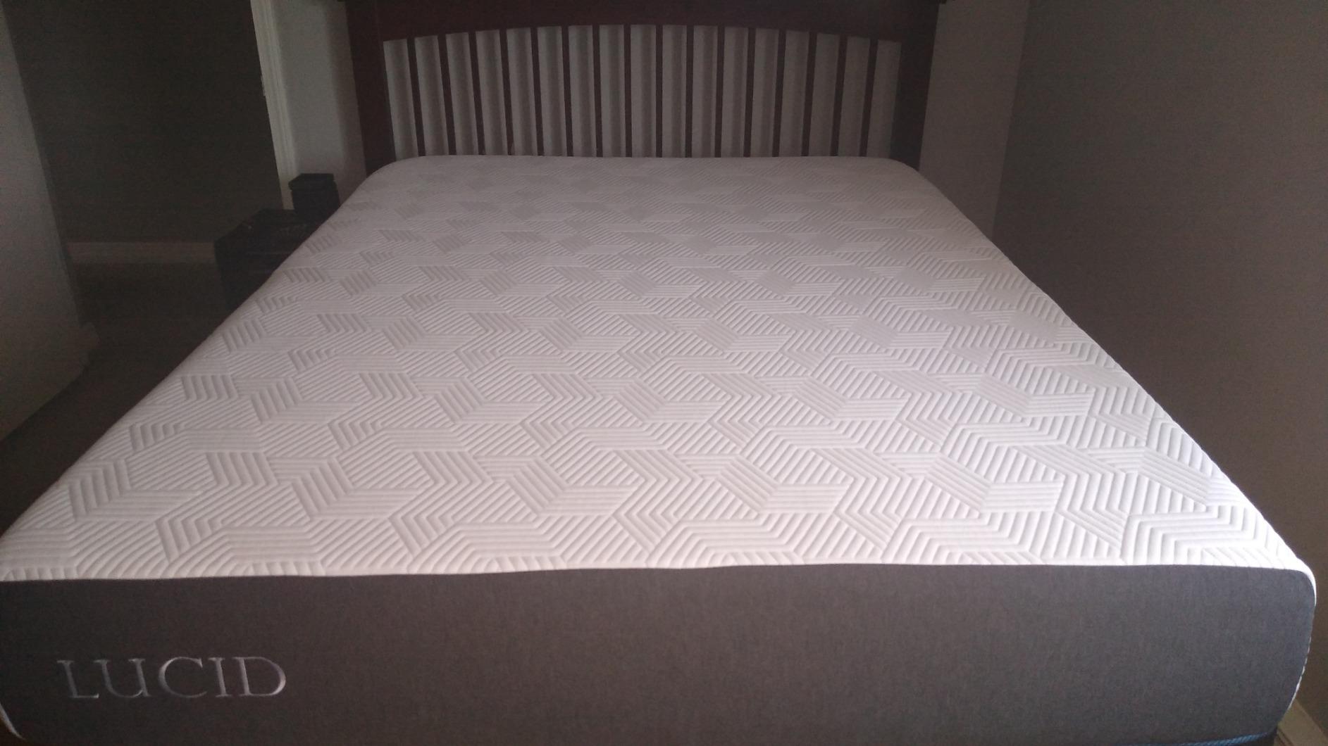 Lucid 10 Inch Memory Foam Mattress - Medium Feel - Infused with Refreshing Bamboo Charcoal and Cooling Gel - Bed in a Box - Temperature Regulating - Short Queen Size - RV or Camper Van Size customer photo 2