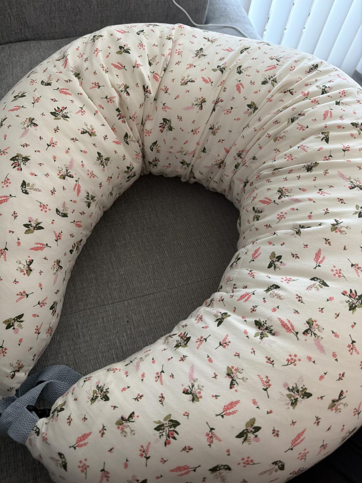 Chilling Home Pregnancy Pillow, C Shaped Pregnancy Pillows for Sleeping Full Body Pillow Maternity Pillow for Pregnant Women 47 inch, Pregnant Women Must Have with Removable Cover customer photo 1