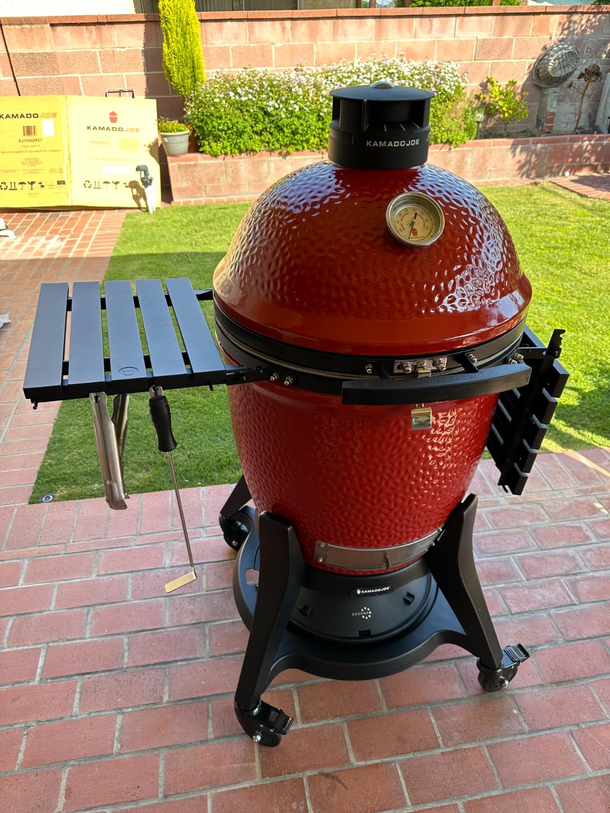 Kamado Joe Classic Joe Series III 18-inch Charcoal Grill & Smoker, Red, with Cart, Side Shelves, Grill Gripper, and Ash Tool, 3 Tier Cooking System, Stainless Steel Cooking Grates customer photo 1