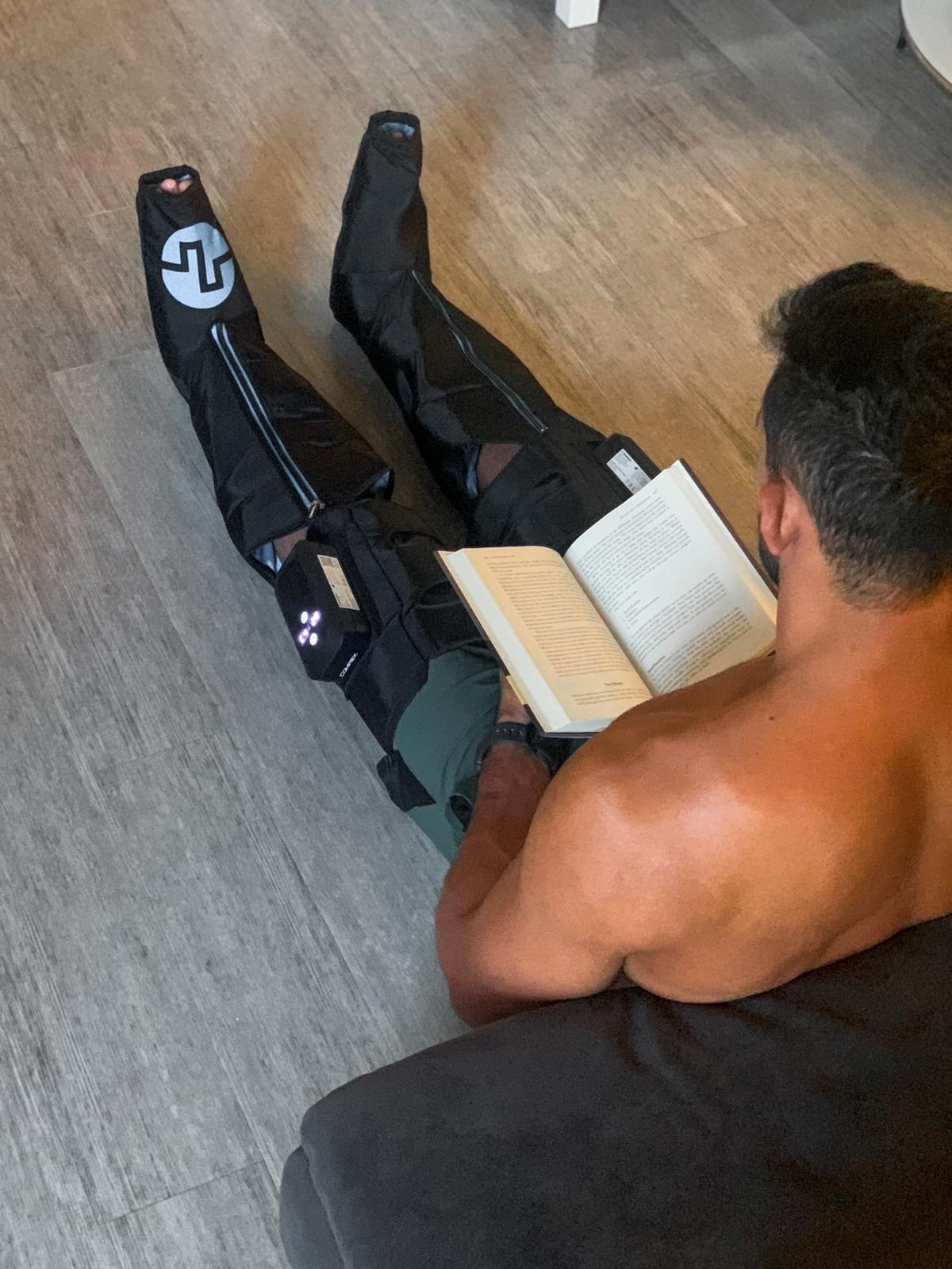 Compex Ayre Wireless Rapid Recovery Compression Boots - High Tech Compression Massage - S/M customer photo 2