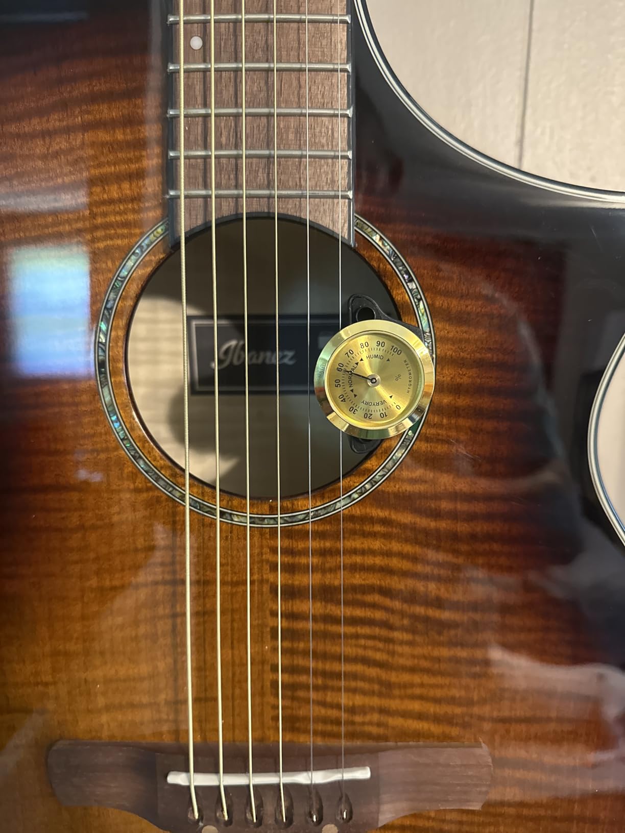 Guitto 2-in-1 Humidity Care System for Acoustic Guitar Humidifier Hygrometer GHD-01 customer photo 2