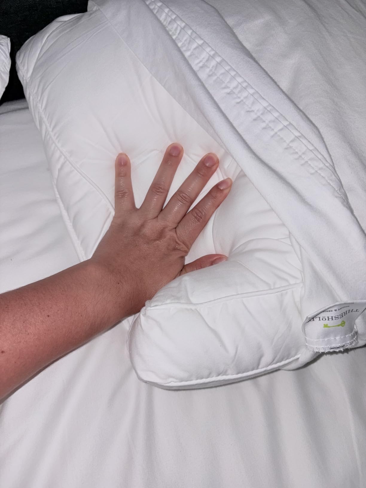 Utopia Bedding Gusset Bed Pillow, Hotel Pillows Queen Size Set of 2, White customer photo 1