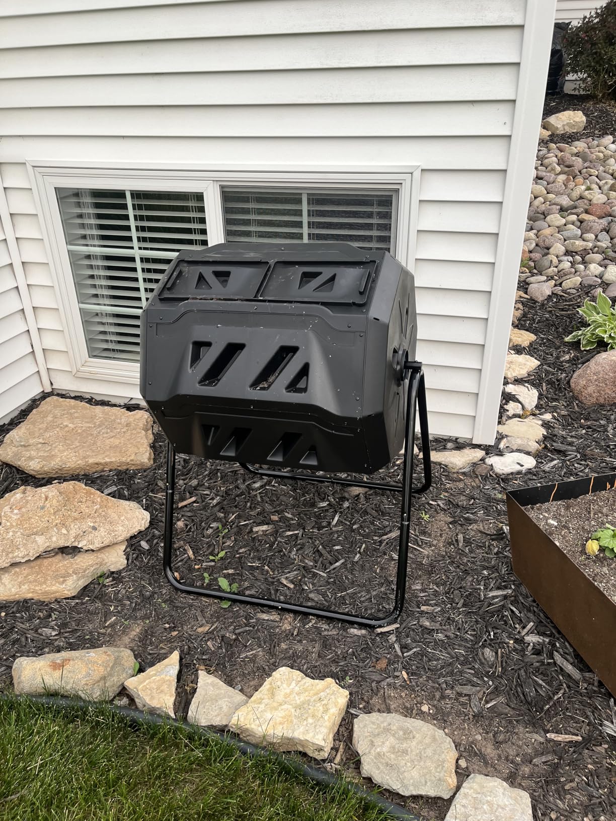 F2C Compost Bin Outdoor 43 Gallon Garden Dual Chamber Composter Bin with Steel Frame & Sliding Doors, Black customer photo 1