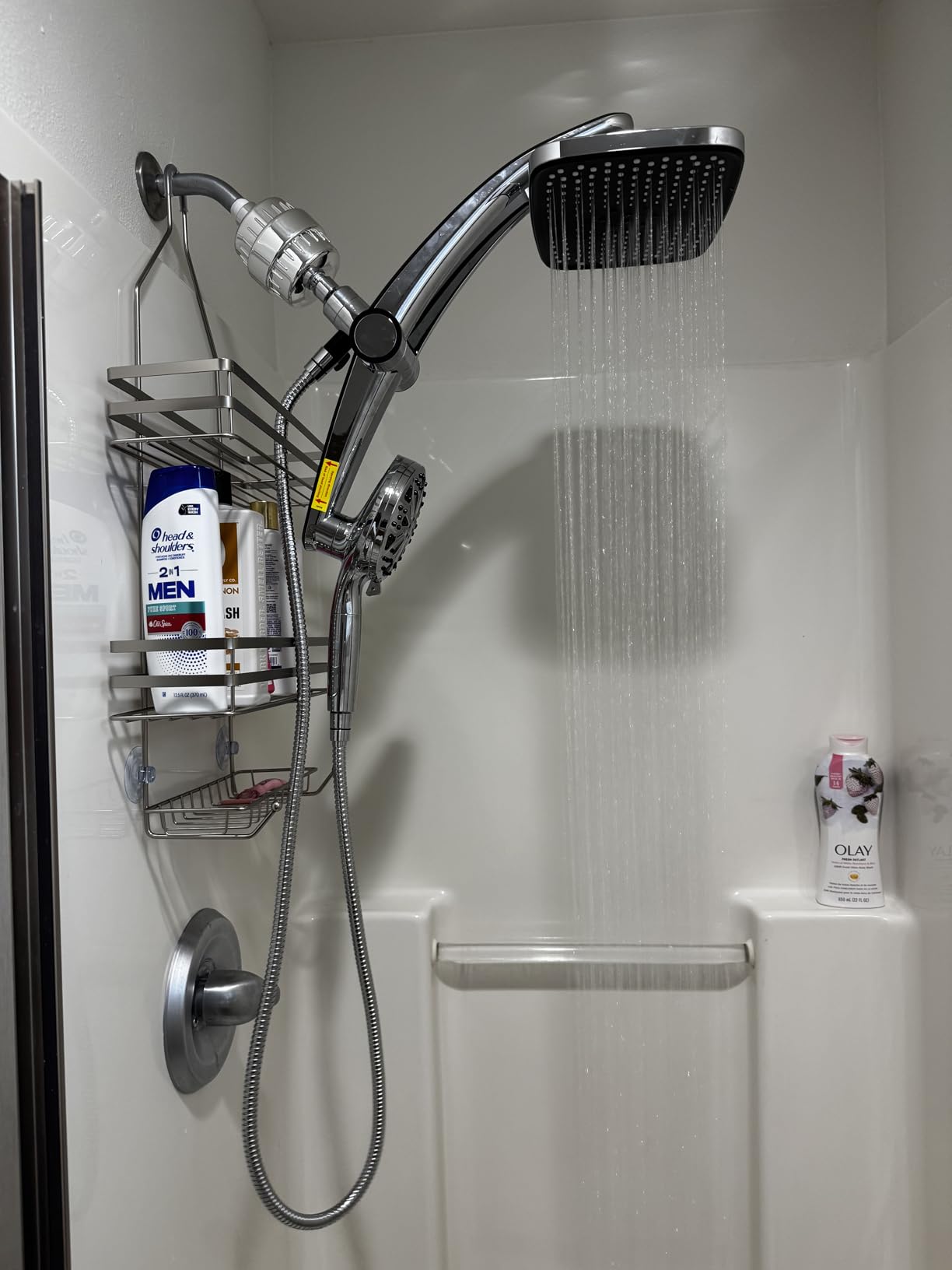 AquaHomeGroup 20 Stage Shower Filter with Vitamin C E and A - Reduces Chlorine, Heavy Metals and Sediment - 5 Cartridges Included - High Pressure - Universal Fit customer photo 1