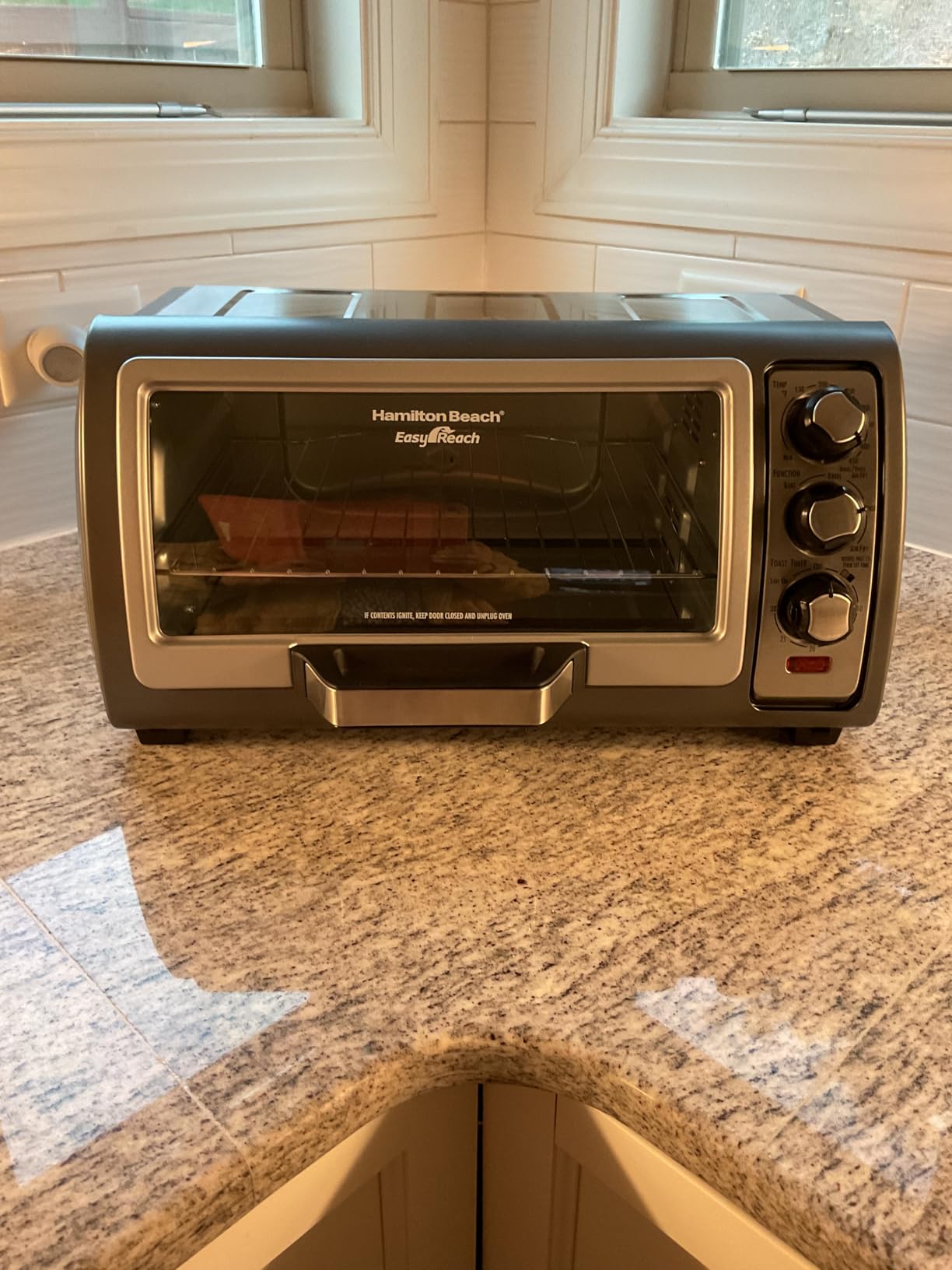 Hamilton Beach Air Fryer Toaster Oven Combo with Large Capacity, Fits 6 Slices or 12 inch Pizza, Easy Reach Sure-Crisp, Stainless Steel customer photo 1