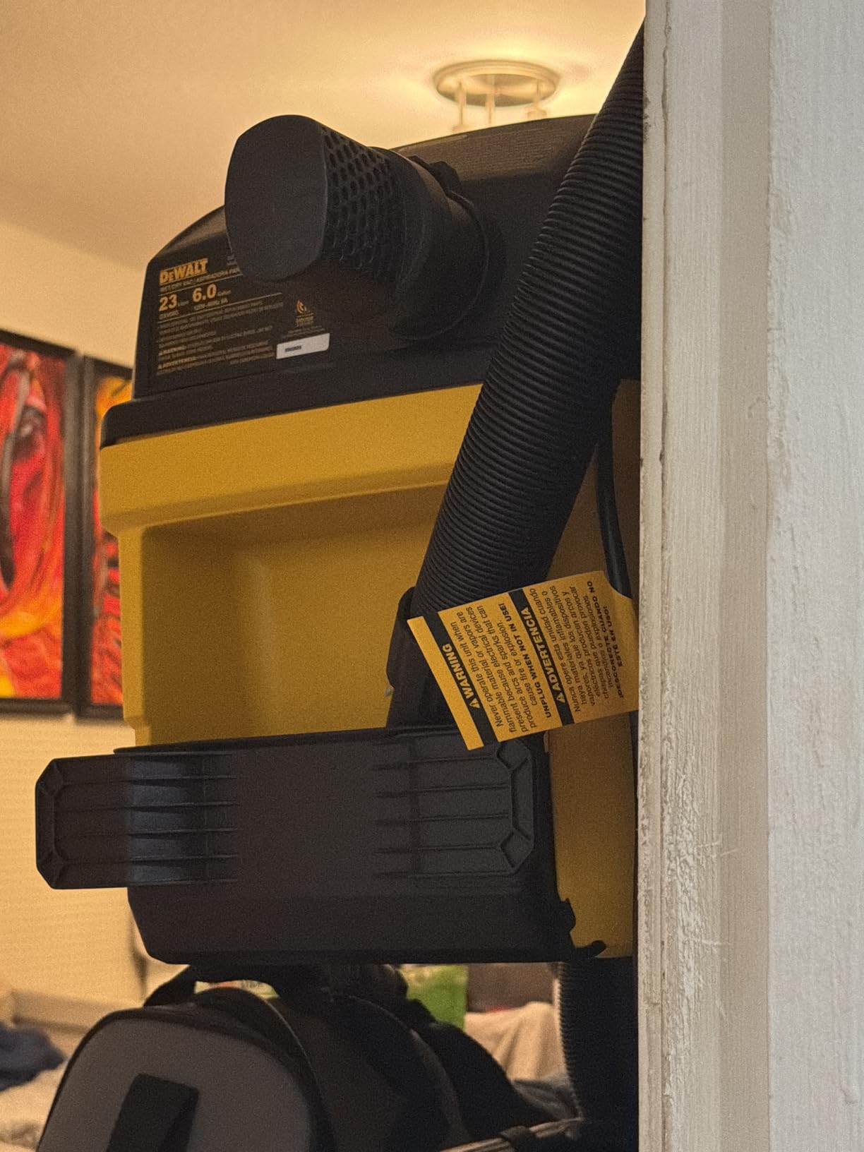 DEWALT Portable 6 Gallon 5 Horsepower Wall-Mounted Garage Wet Dry Vacuum Cleaner DXV06G customer photo 1