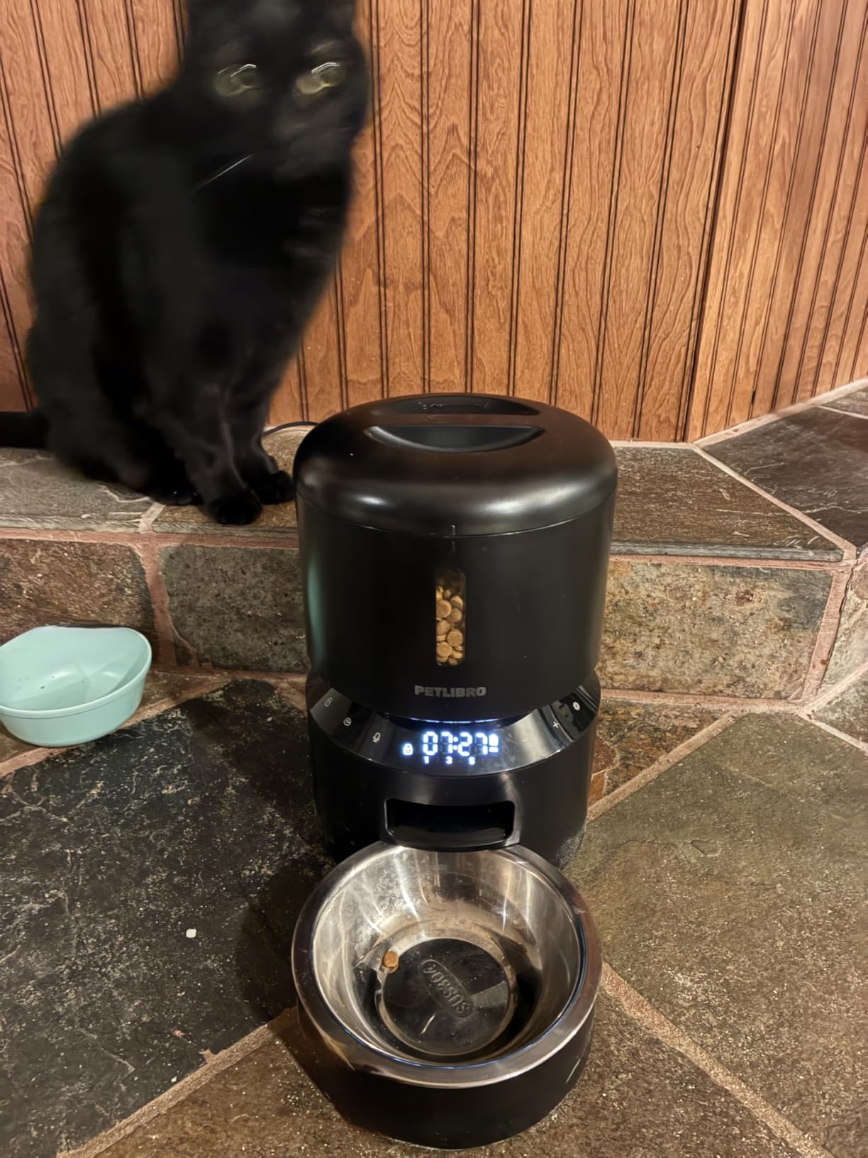 PETLIBRO Automatic Cat Feeder - 3L Programmable Pet Food Dispenser with Airtight Storage, Timed Portion Control, Voice Meal Call & Dual Power Supply, Clog-Free Healthy Feeding for Cats & Small Dogs customer photo 2