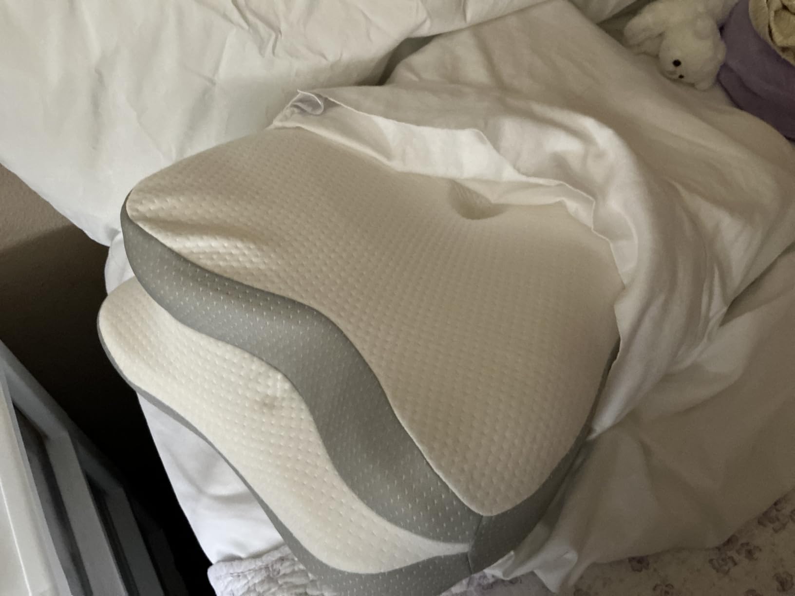 Osteo Cervical Pillow for Neck Pain Relief, Hollow Design Odorless Memory Foam Pillows with Cooling Case, Adjustable Orthopedic Bed Pillow for Sleeping, Support for Side Back Sleepers customer photo 1