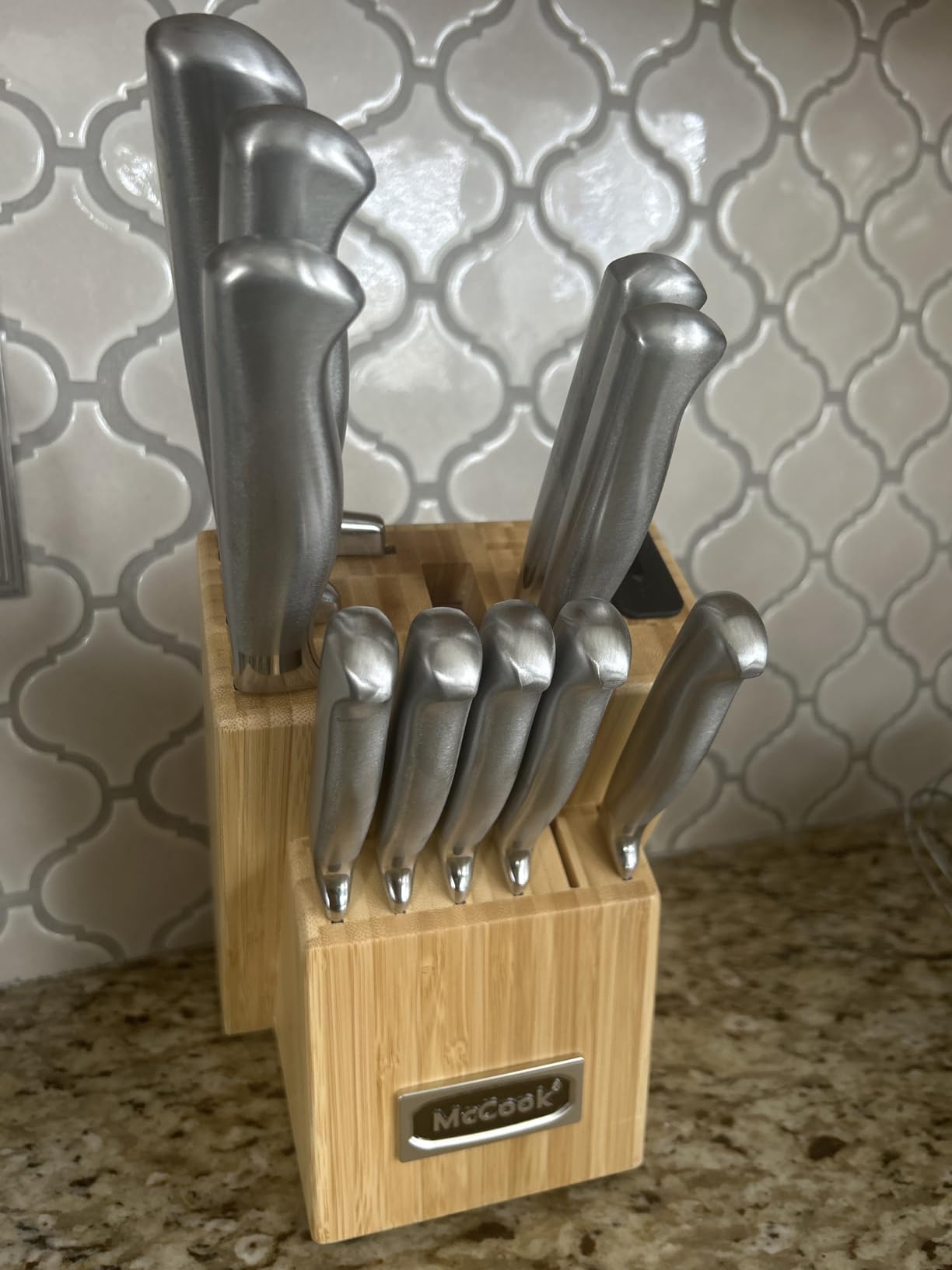 McCook Knife Sets, German Stainless Steel Knife Block Sets with Built-in Sharpener, 15 Piece Chef Knife and More, Razor Sharp, Restaurant Grade, Anti-Rust, Elegant Box for Gift customer photo 1