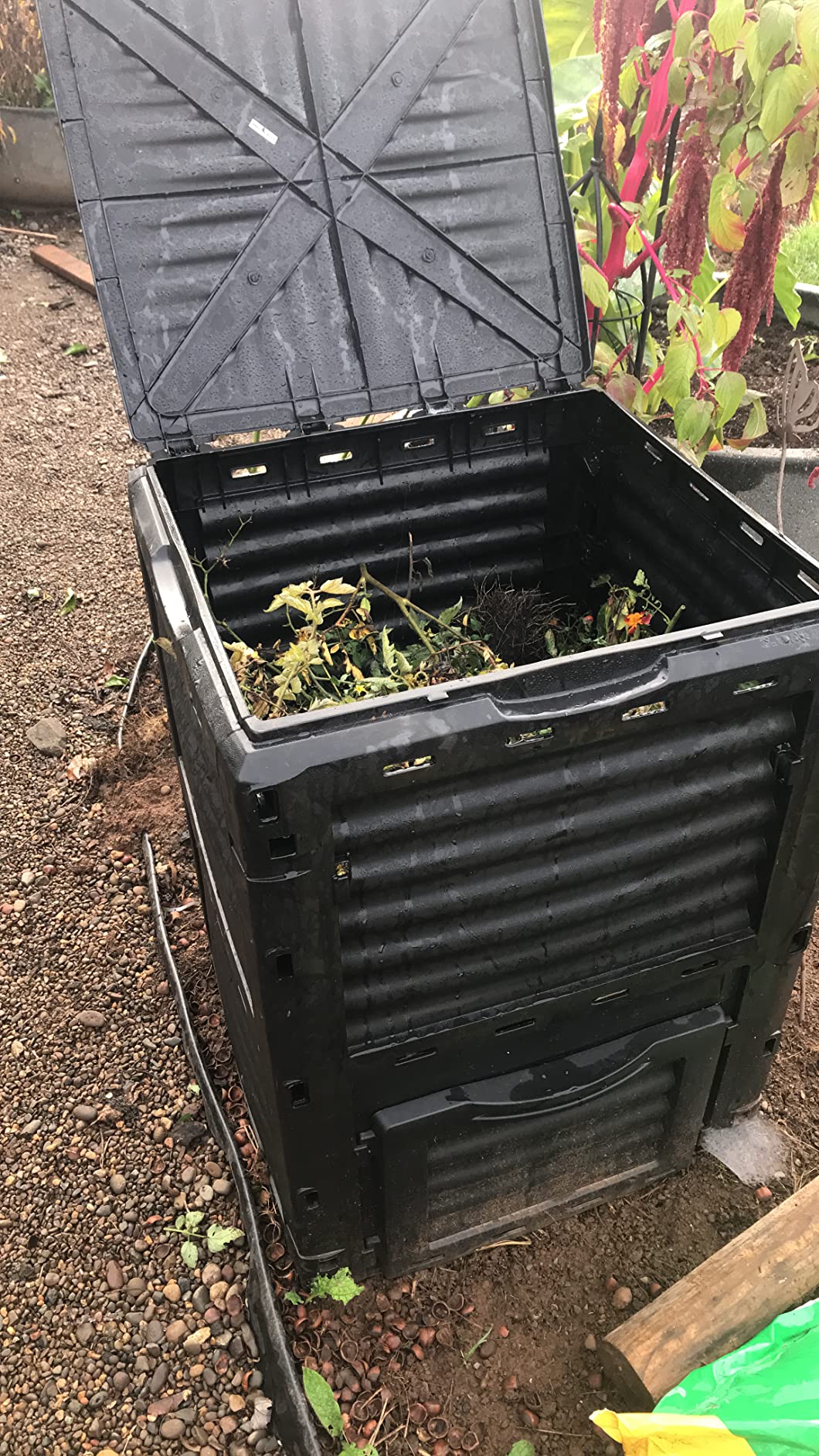 F2C Compost Bin 80 Gallon, Includes Gloves, Large Compost Bin w/Top Flip Latch-on Lid, Bottom Exit Door Aerating Outdoor Garden Compost Box, BPA Free Material for Backyard Outdoor, Black customer photo 1