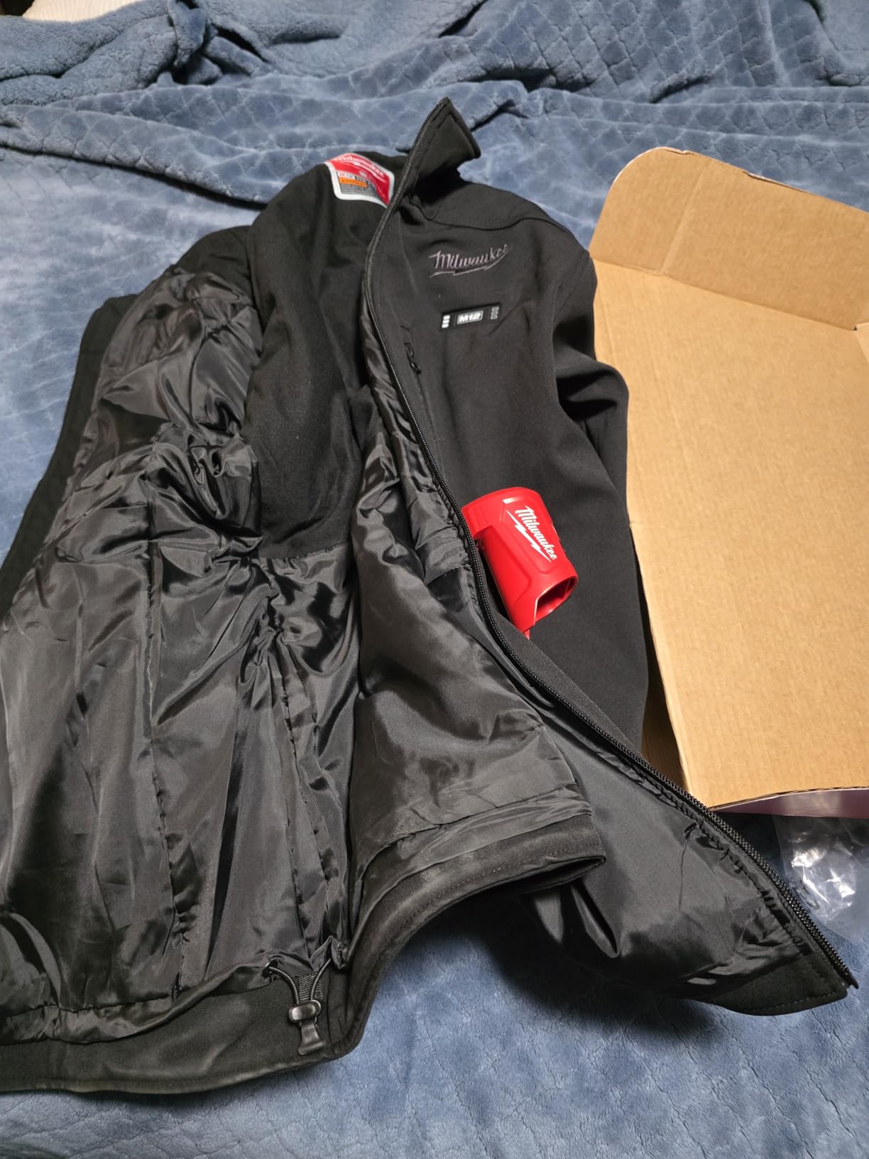Milwaukee 204B-20M M12 12V Heated Toughshell Black (Medium) Jacket Only customer photo 1