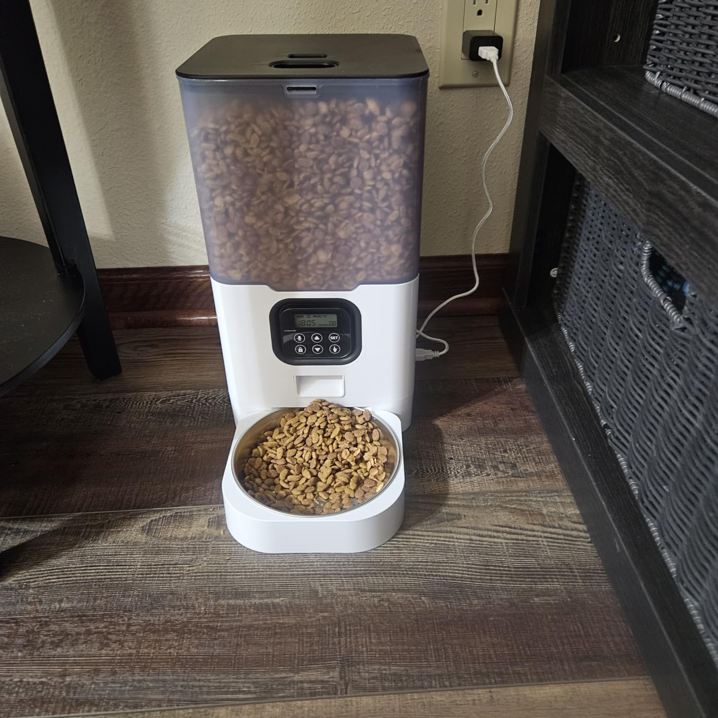 VOLUAS Automatic Cat Feeders - Timed Pet Feeder for Cats and Dogs with Dry Food Dispenser, Desiccant Bag, Programmable Portion Control, 4 Daily Meals, 10s Voice Recorder customer photo 2