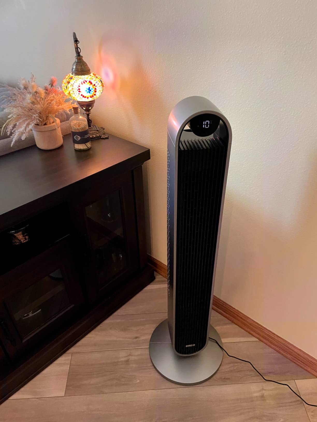 DREO Tower Fan for Bedroom, 42 Inch 120-degree Oscillating Fan, 20dB Quiet DC Motor, 28ft/s Velocity Bladeless Standing Fan with 12 Speeds, 4 Modes, 12H Timer Cooling Fans for Home, Living Room customer photo 1