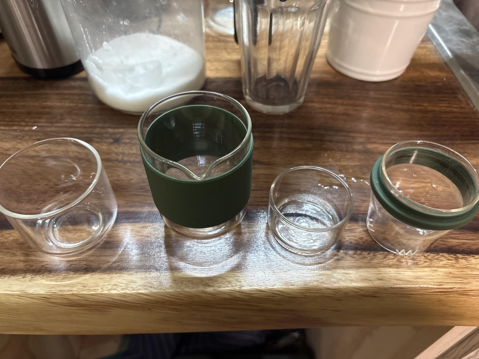 Glass Tea Set, Portable Small Gongfu Teapot with 1 Infuser, 2 Cups and 1 Master Mug, All in One Water Resistant Case for Travel customer photo 2