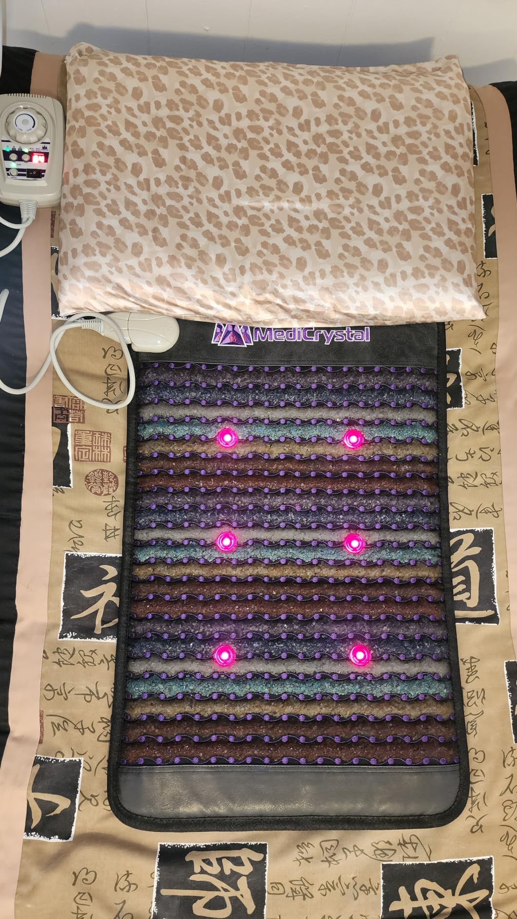 MediCrystal Infrared Heating Pad with 7 Natural Crystals - Small Biomat with Far Infrared Heat, Photon Red & NIR Lights, Magnets & Negative Ions - Mini Heating Pad 32