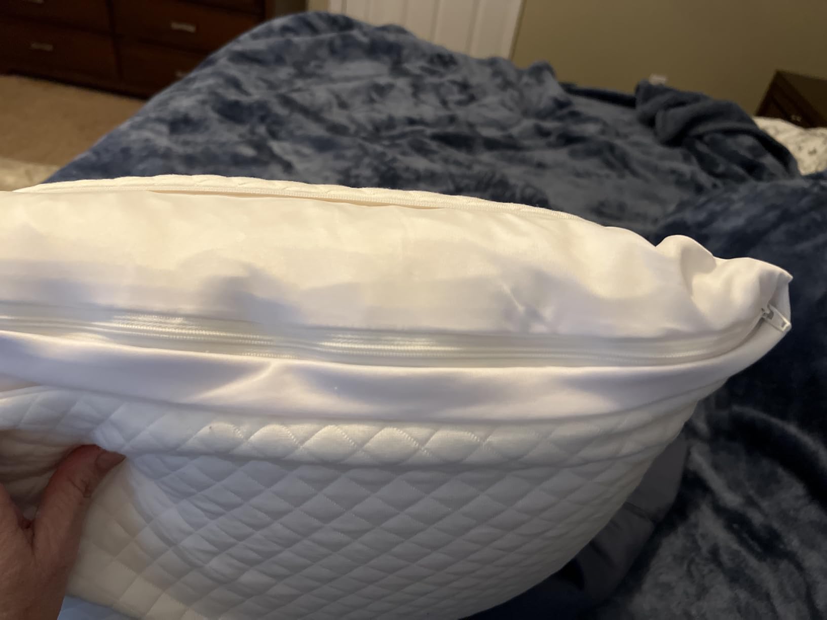 DreamyBlue Signature Adjustable Shredded Memory Foam Pillow Queen customer photo 2
