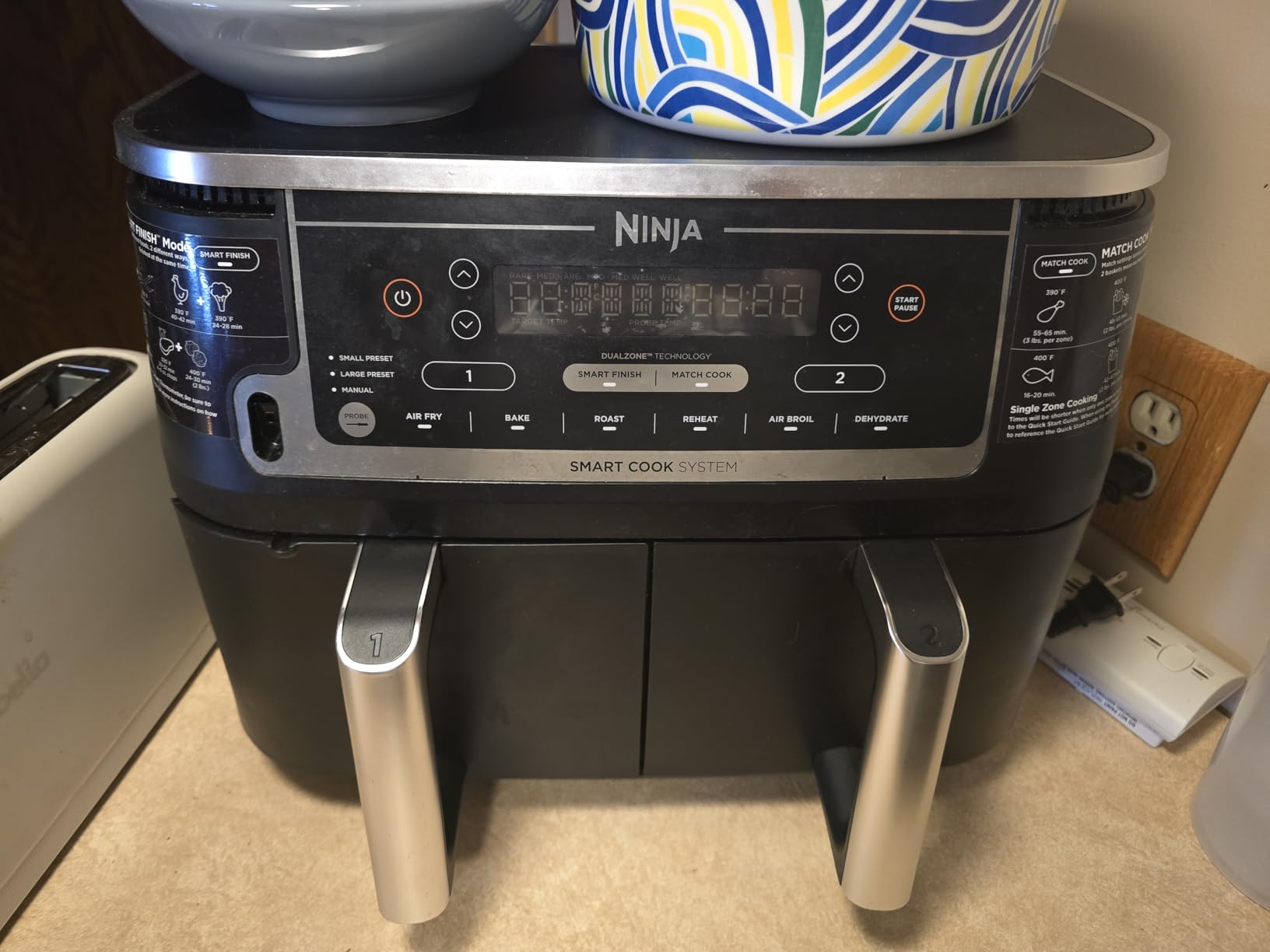 Ninja Foodi Air Fryer w/ Smart Cook Thermometer, DualZone Match Cook & Smart Finish, 2 Independent Baskets, XL 10 Qt, DZ550 customer photo 1