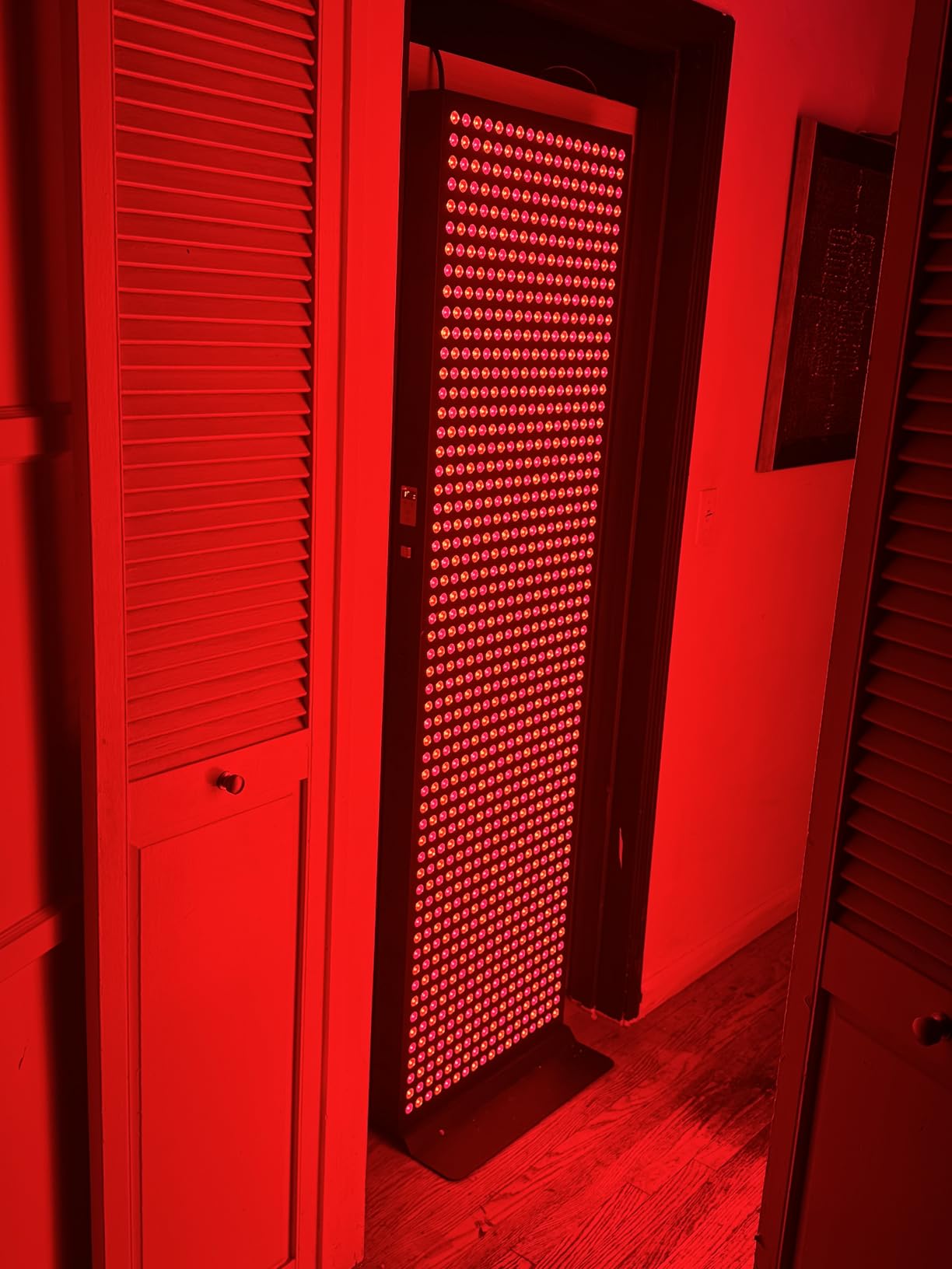 Red Light Therapy Device for Full Body, 630nm, 660nm, 810nm & 850nm, Near Infrared Dual-Chip Clinical Grade LED Panel for Smooth Skin, Weight & Pain Management and Overall Wellness (600-Watt 120-LED) customer photo 1