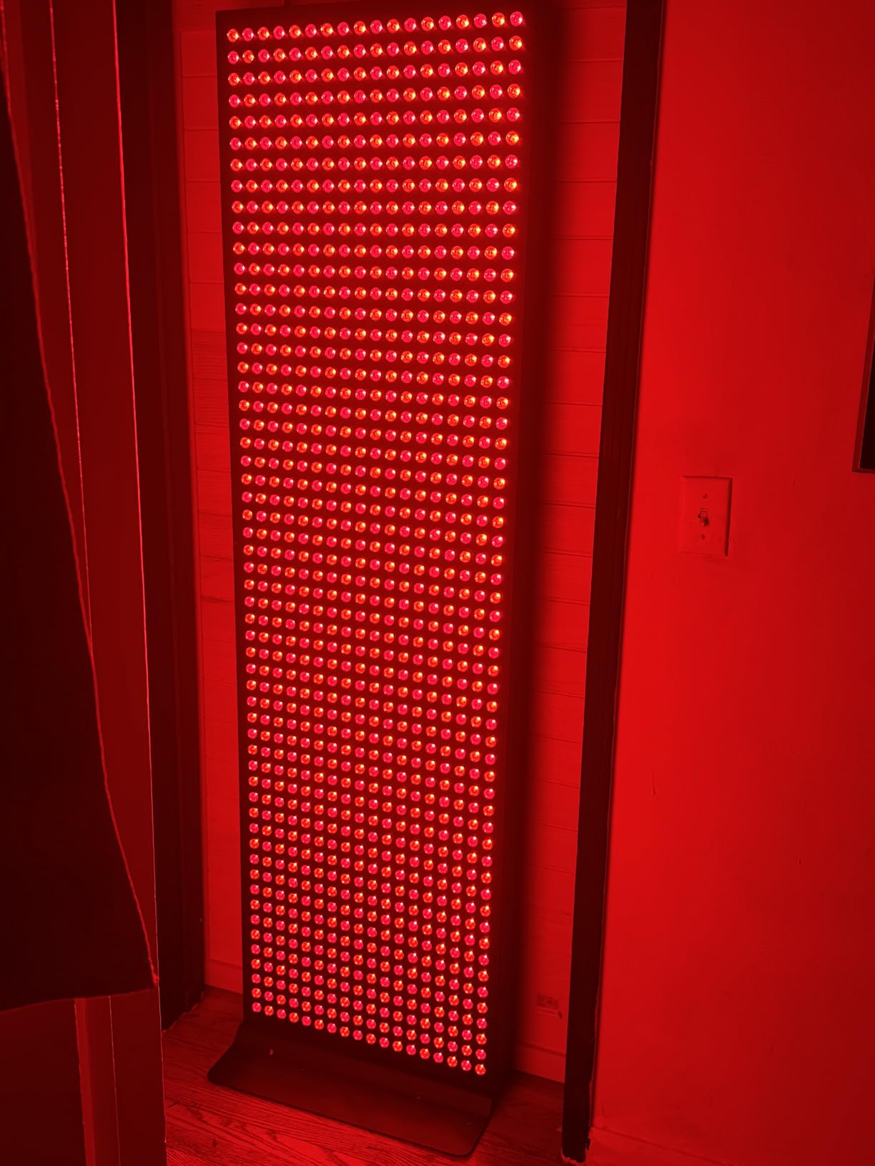 Red Light Therapy Device for Full Body, 630nm, 660nm, 810nm & 850nm, Near Infrared Dual-Chip Clinical Grade LED Panel for Smooth Skin, Weight & Pain Management and Overall Wellness (600-Watt 120-LED) customer photo 2