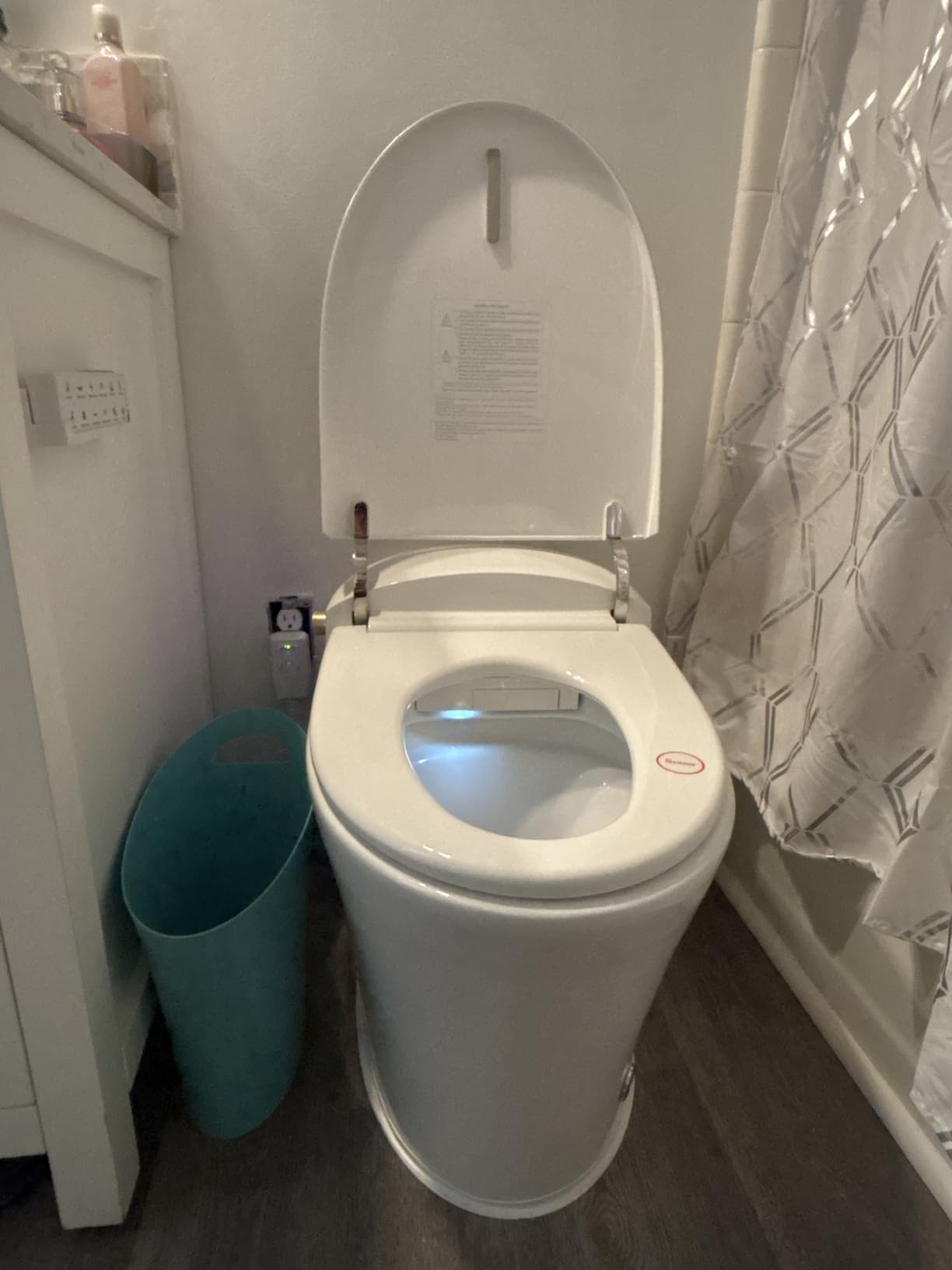 HOROW Smart Toilet with Heated Bidet, Modern Bidet Toilet With Instant Warm Water, Pre-Wet, Tankless Toilet with Dual Flush System 1/1.27 GPF, White Bidet Toilet (HR-T16SD) customer photo 2