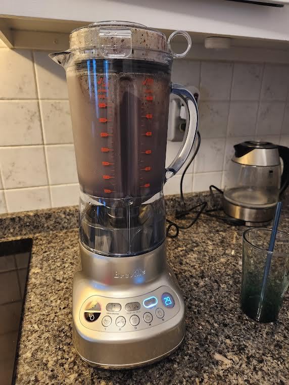 Breville BBL620DBL Fresh and Furious Blender, Damson Blue customer photo 1