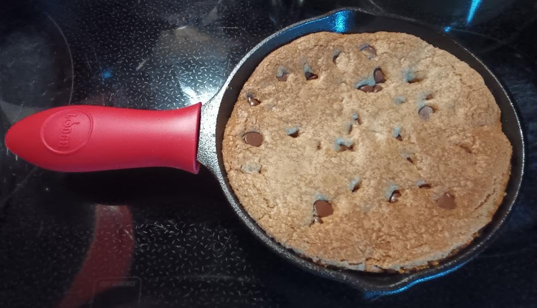 Lodge Seasoned Cast Iron Skillet Set, 8, 10.25 & 12 Inches - PFAS-Free, Non-Toxic Cookware customer photo 2