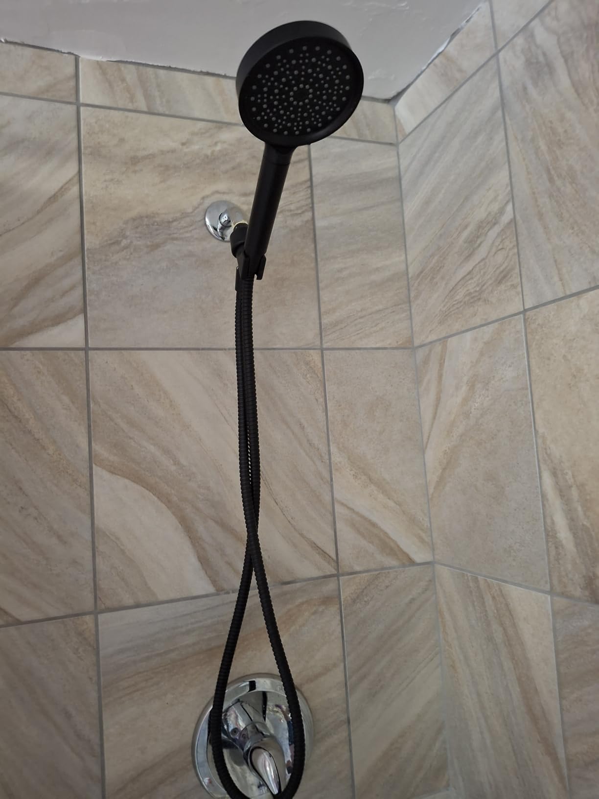 Cobbe Filtered Shower Head with Handheld, High Pressure 6 Spray Mode Showerhead with Filters, Water Softener Filters Beads for Hard Water - Remove Chlorine - Reduces Dry Itchy Skin, Chrome customer photo 2