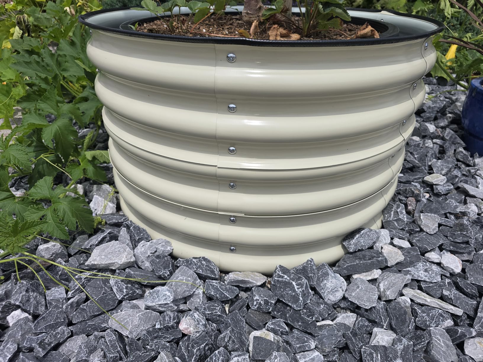 Aoodor 6 x 3 x 1 ft Outdoor Raised Garden Bed, Reinforced Galvanized Steel Planter Box for Vegetables, Fruits, Flowers, and Herbs customer photo 1