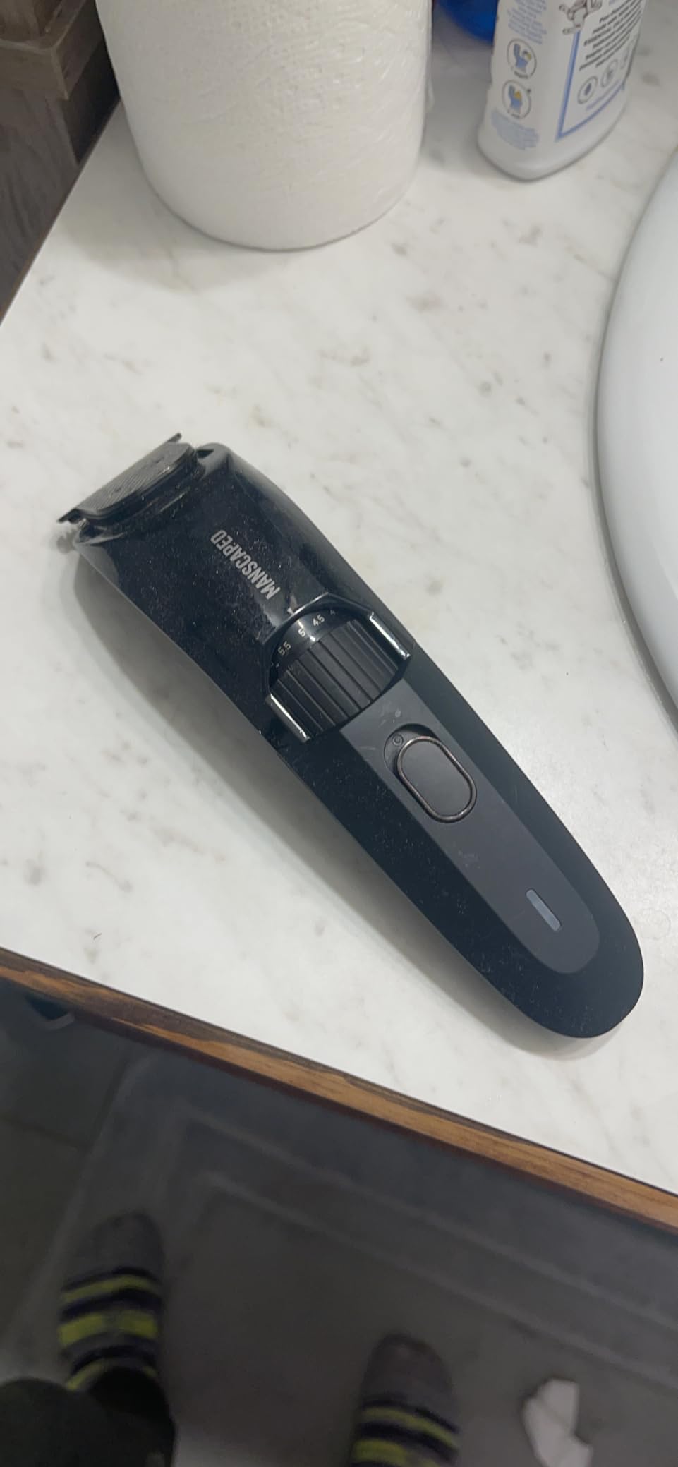 MANSCAPED The Beard Hedger Advanced Kit - Includes Premium Precision Beard & Mustache Trimmer, Hydrating Shampoo, Softening Conditioner, Moisturizing Oil & Facial Hair Comb customer photo 1