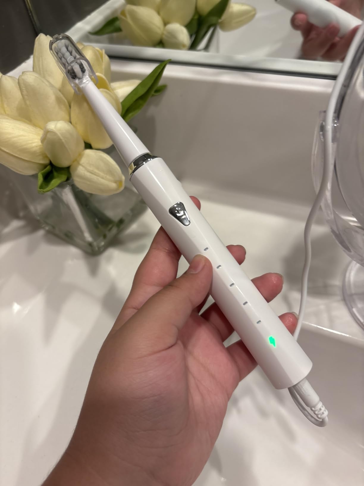 Y-Kelin V-Shaped Orthodontic Electric Toothbrush for Braces, Sonic Toothbrush with 2 Concave Replacement Heads and 2 Convex Replacement Heads, Soft Bristle, 5 Modes IPX7 Waterproof (White) customer photo 2